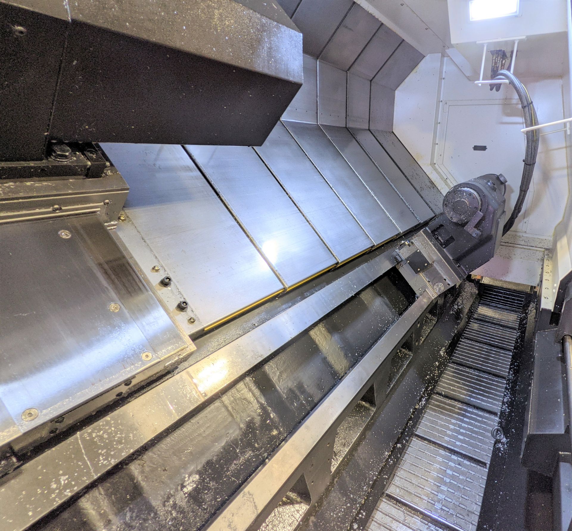 2014 HYUNDAI WIA L400LMC BIG BORE MULTI-AXIS CNC TURNING CENTER WITH FANUC 32I-A CNC CONTROL, 18” - Image 9 of 29