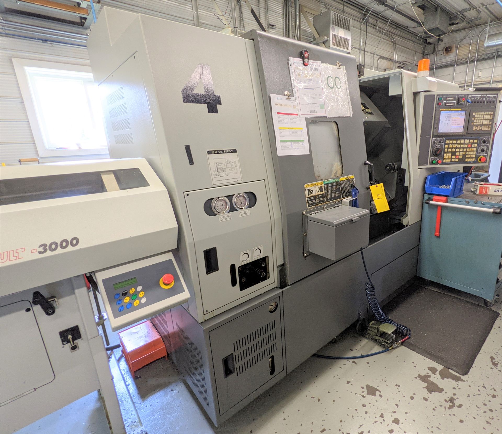 2006 HYUNDAI KIA SKT210Y CNC TURNING CENTER WITH FANUC 2TI-TB CNC CONTROL, 20” SWING OVER BED, 4,000 - Image 4 of 27