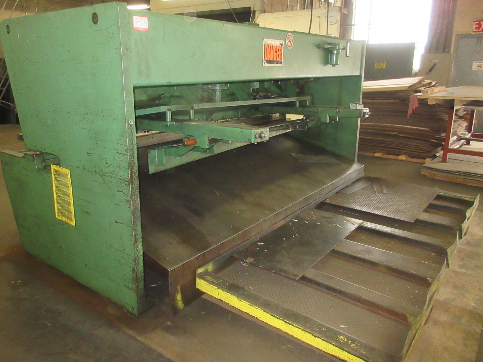 HACO HSC 306R SHEAR, 10’ X ¼” CAP., SQUARING ARM, SUPPORT ARMS, FRONT OPERATED POWER BACK GAUGE, S/N - Image 19 of 21