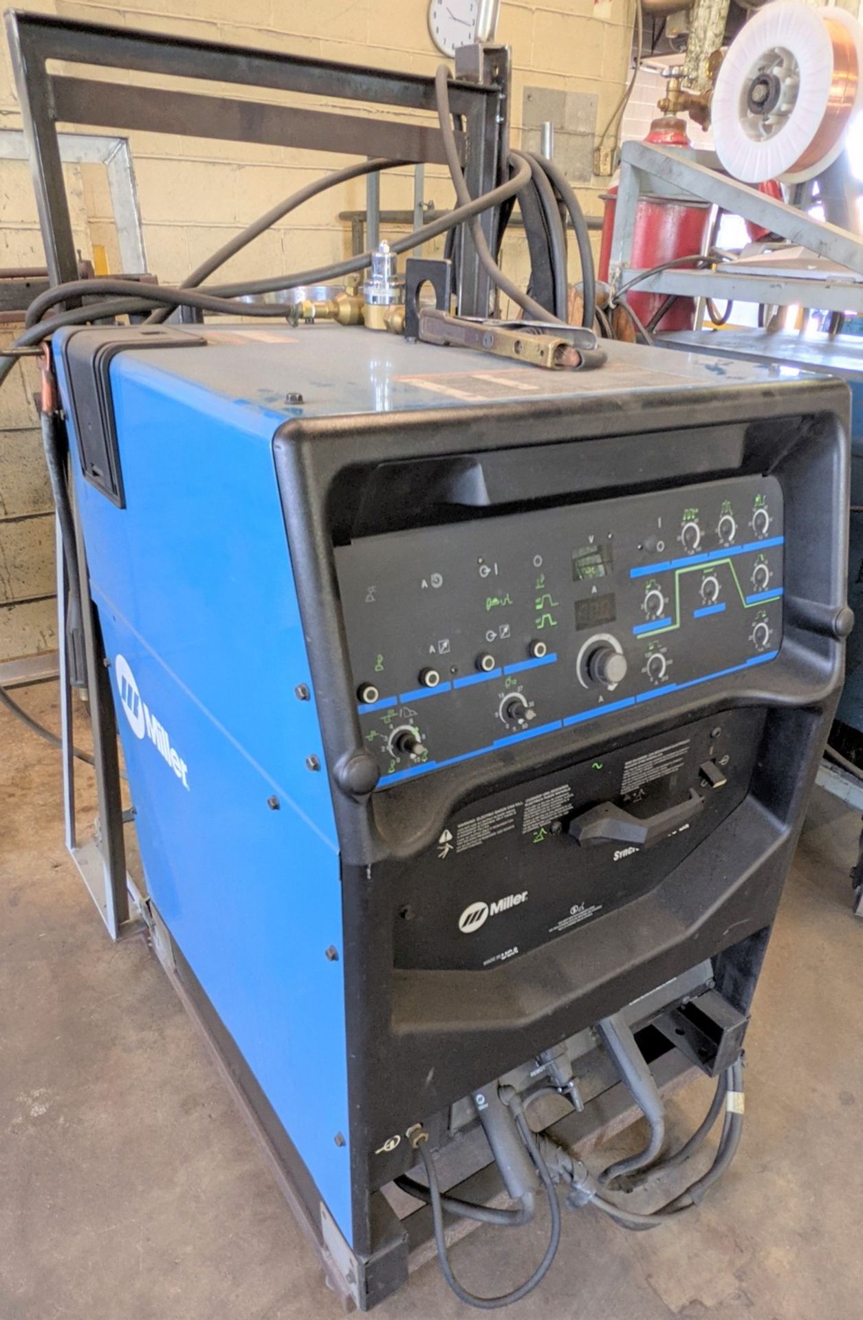 MILLER SYNCROWAVE 250 DX TIG WELDER W/ CABLES, CART, REGULATOR