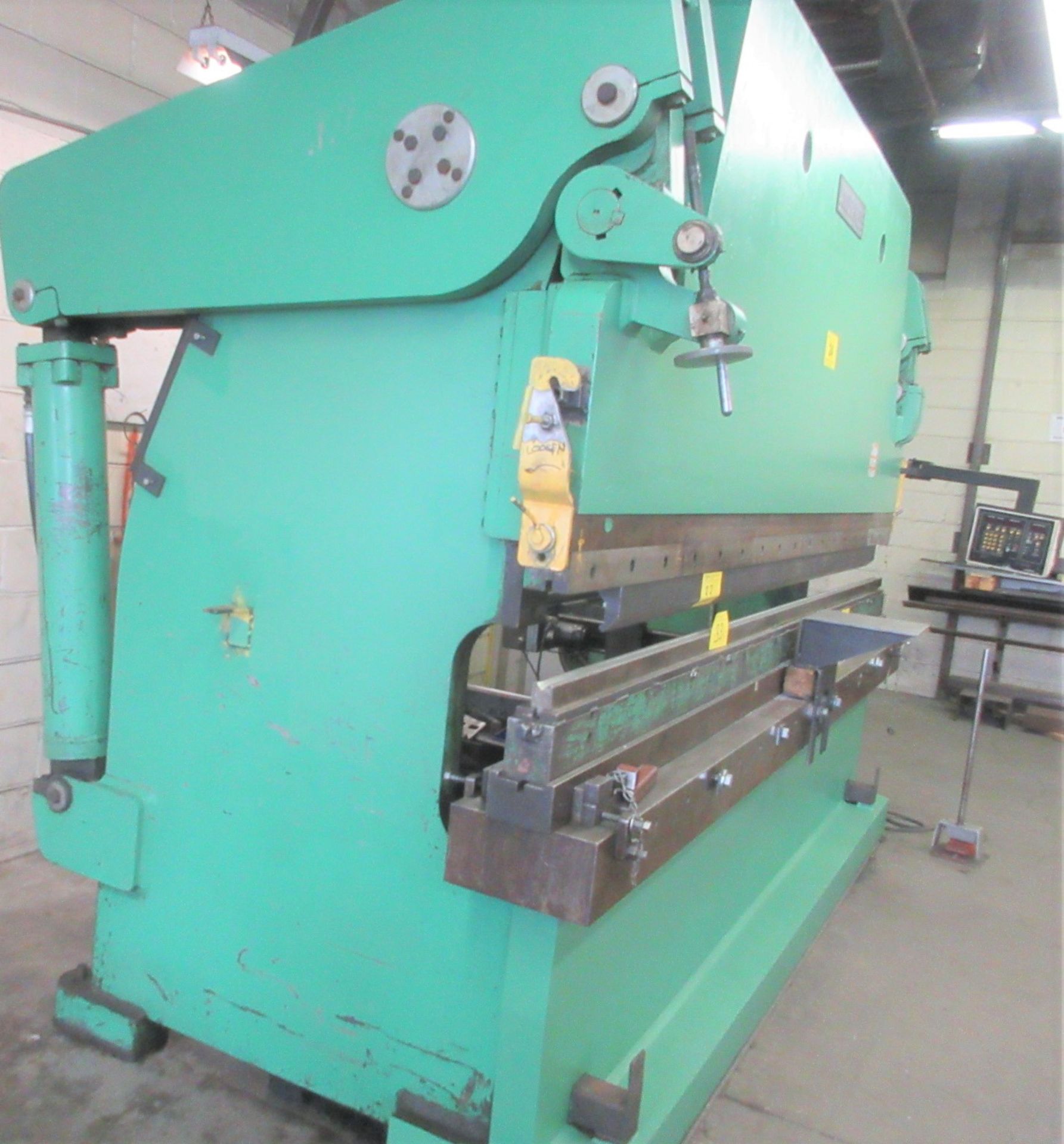 ACCURPRESS 12’ X 250-TON CAP. HYDRAULIC PRESS BRAKE, MODEL 725012, 12’ OVERALL LENGTH, 10’-4” - Image 18 of 18