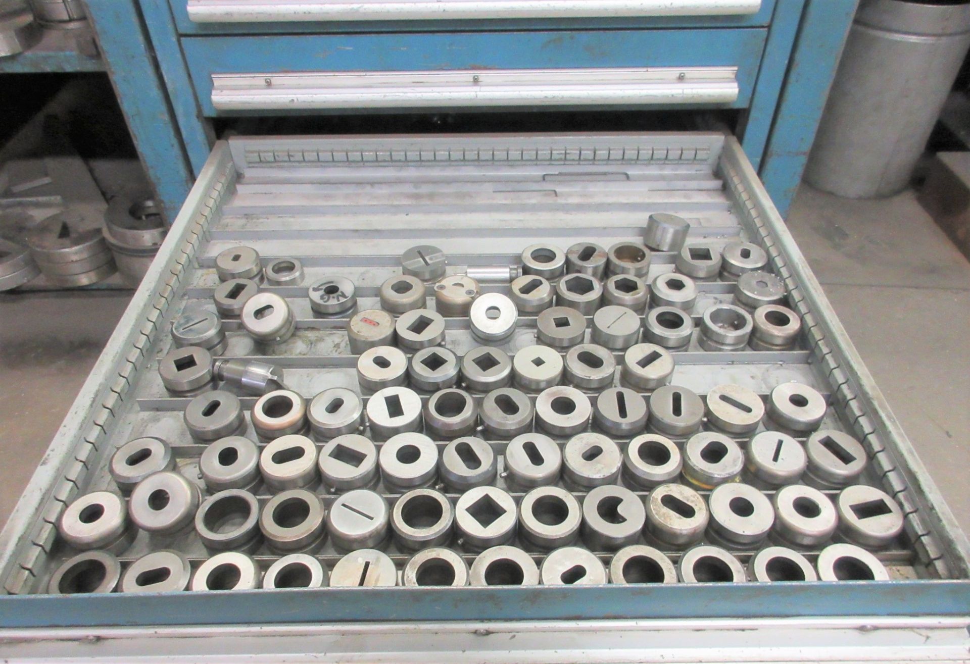 PIERCE-ALL 50-TON CAP. PERF-O-MATOR 3055 PUNCH, S/N 7812326 W/ LARGE ASSORTMENT OF PUNCH DIES - Image 33 of 40