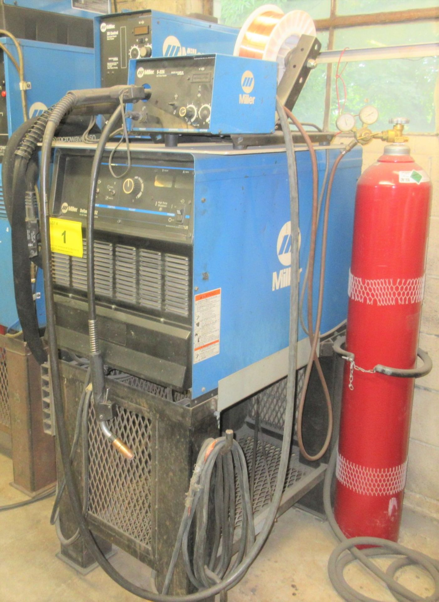 MILLER DELTAWELD 452 MIG WELDER W/ S-22A WIRE FEEDER, CABLES, STAND AND MILLER XR CONTROL W/ XR15A - Image 3 of 9