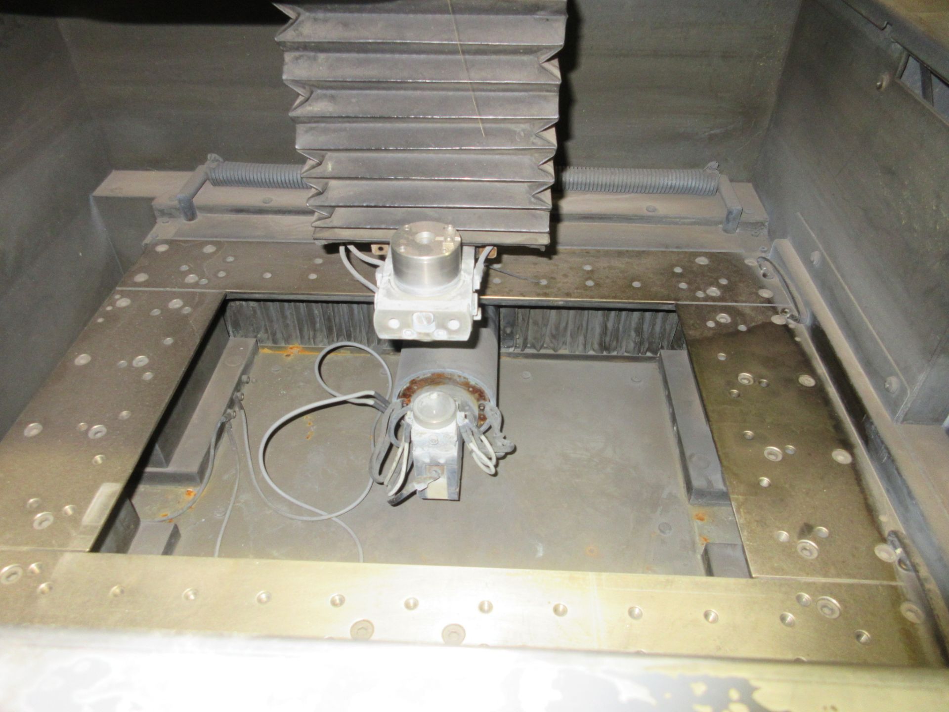 FANUC ROBOCUT ALPHA-1B CNC WIRE EDM, FANUC SERIES 16-W CNC CONTROL, TYPE A04B-0304-B001#US, EBBCO - Image 8 of 15
