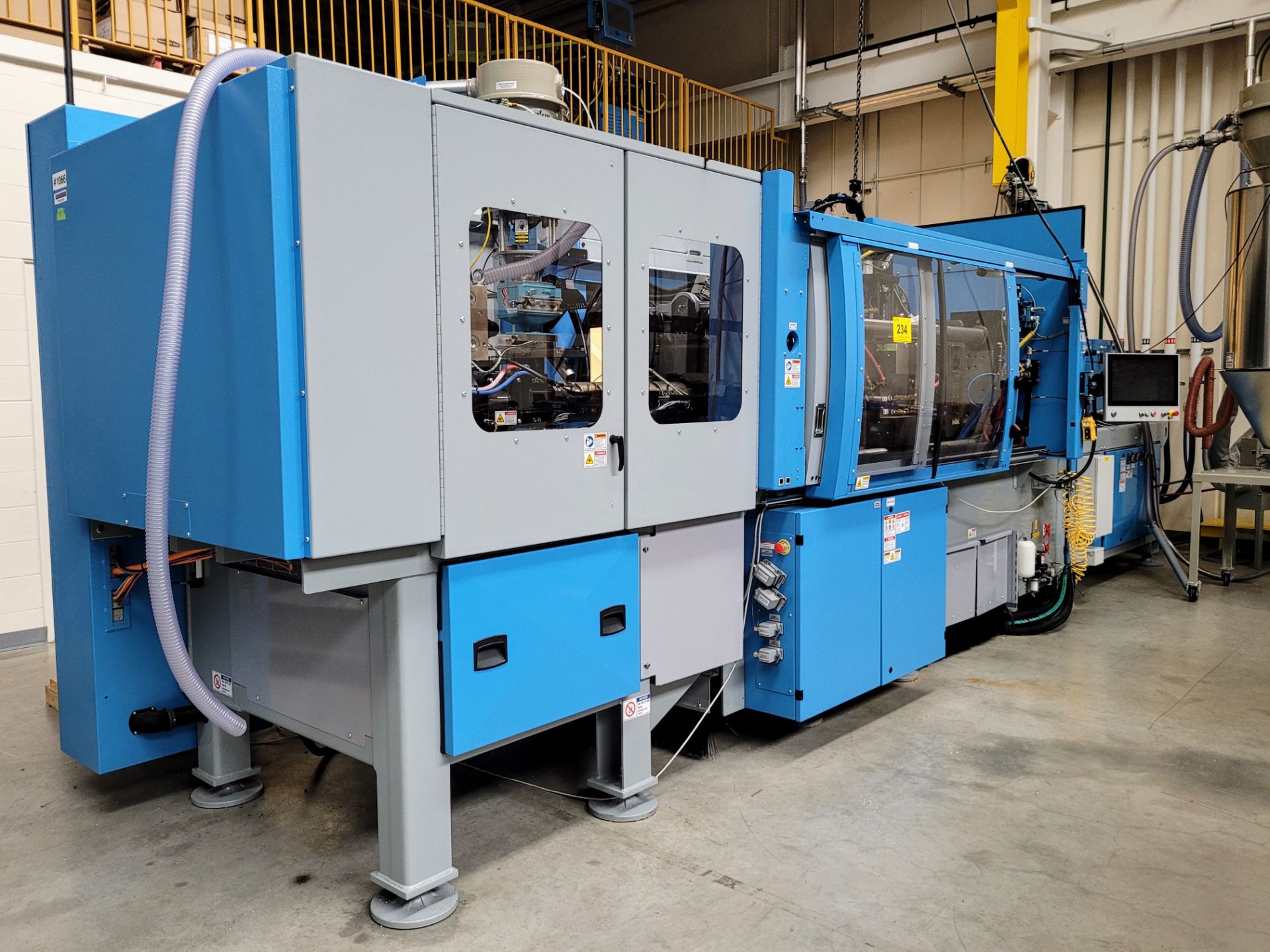 2019 NIIGON NPET 150LL CUBE HORIZONTAL INJECTION MOLDING MACHINE, S/N 1066, 560MM X 560MM TIE BAR - Image 7 of 29