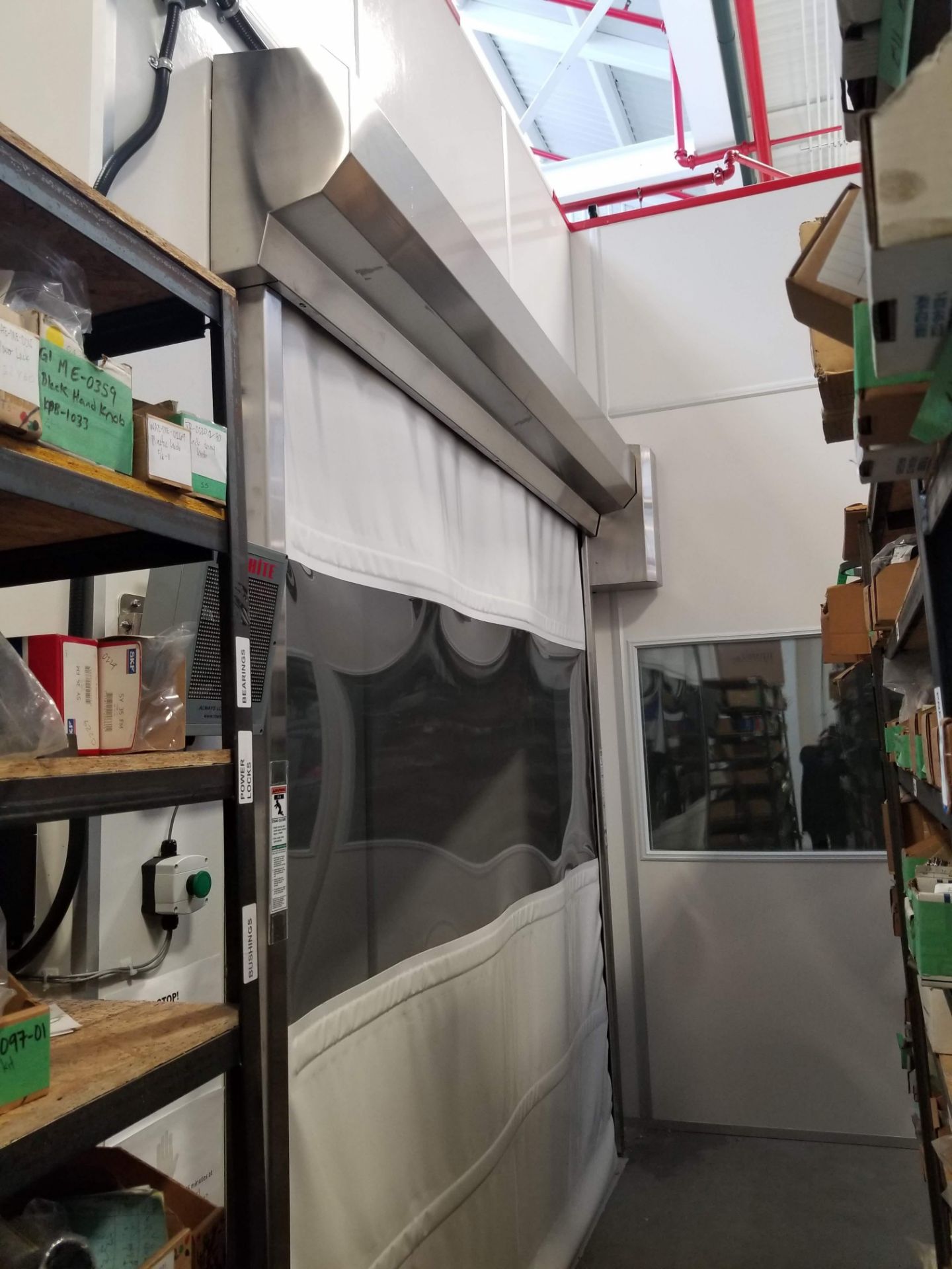 2019 CLEAN ROOM W/ AMAIRCARE AIR WASH UNIT, (2) RITE-HITE LITESPEED CLEANROOM ROLLUP DOORS W/ - Image 21 of 29