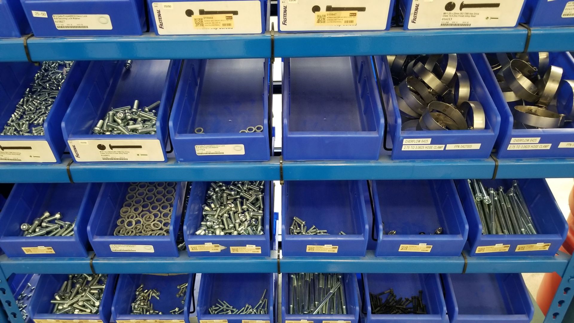 LOT - FASTENAL HARDWARE CONTENTS - COMES WITH RACK AND BINS - Image 4 of 5