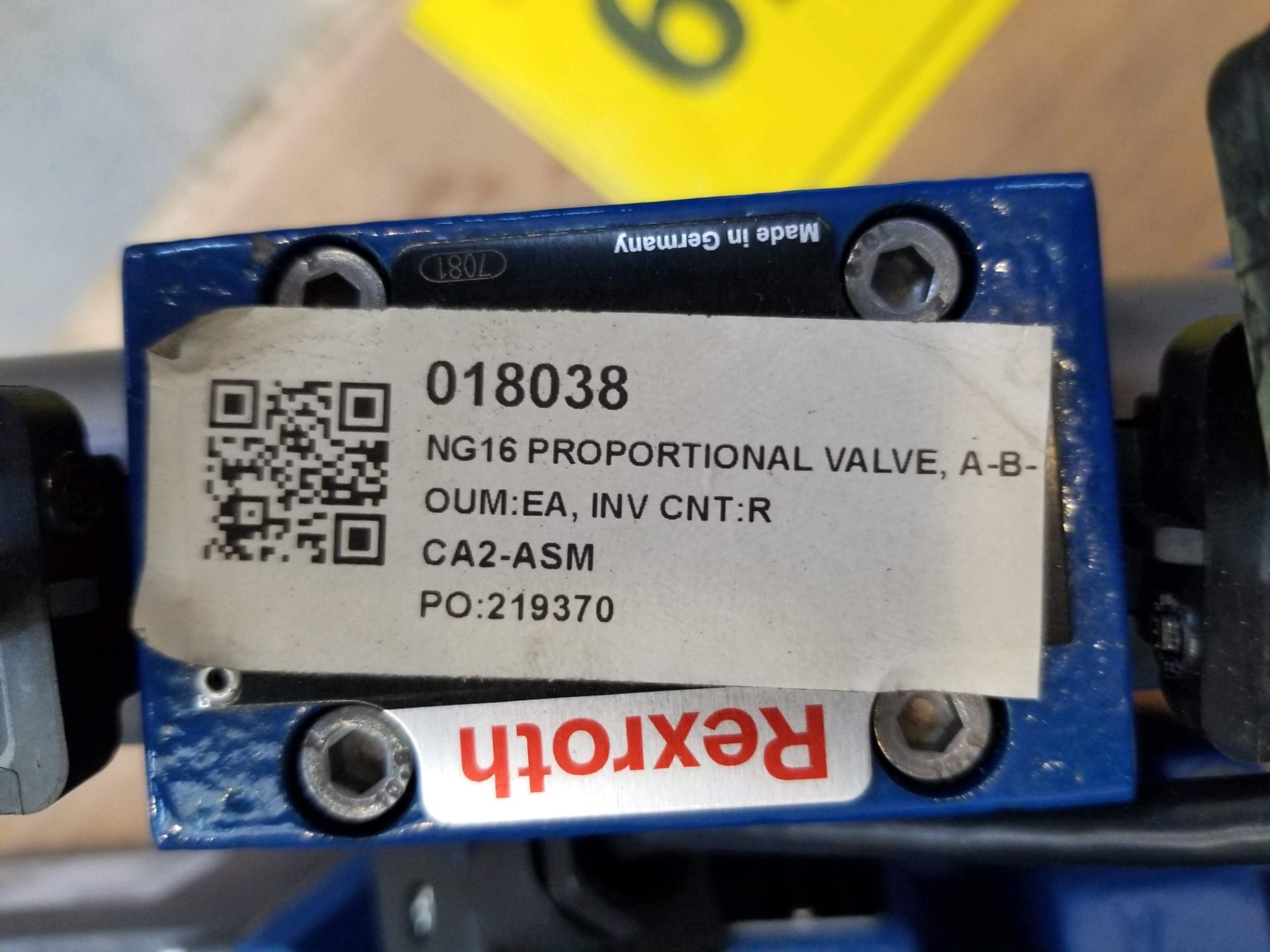 BOSCH REXROTH NG16 PROPORTIONAL VALVE, A-B-T, W/ POS F/B - Image 2 of 9
