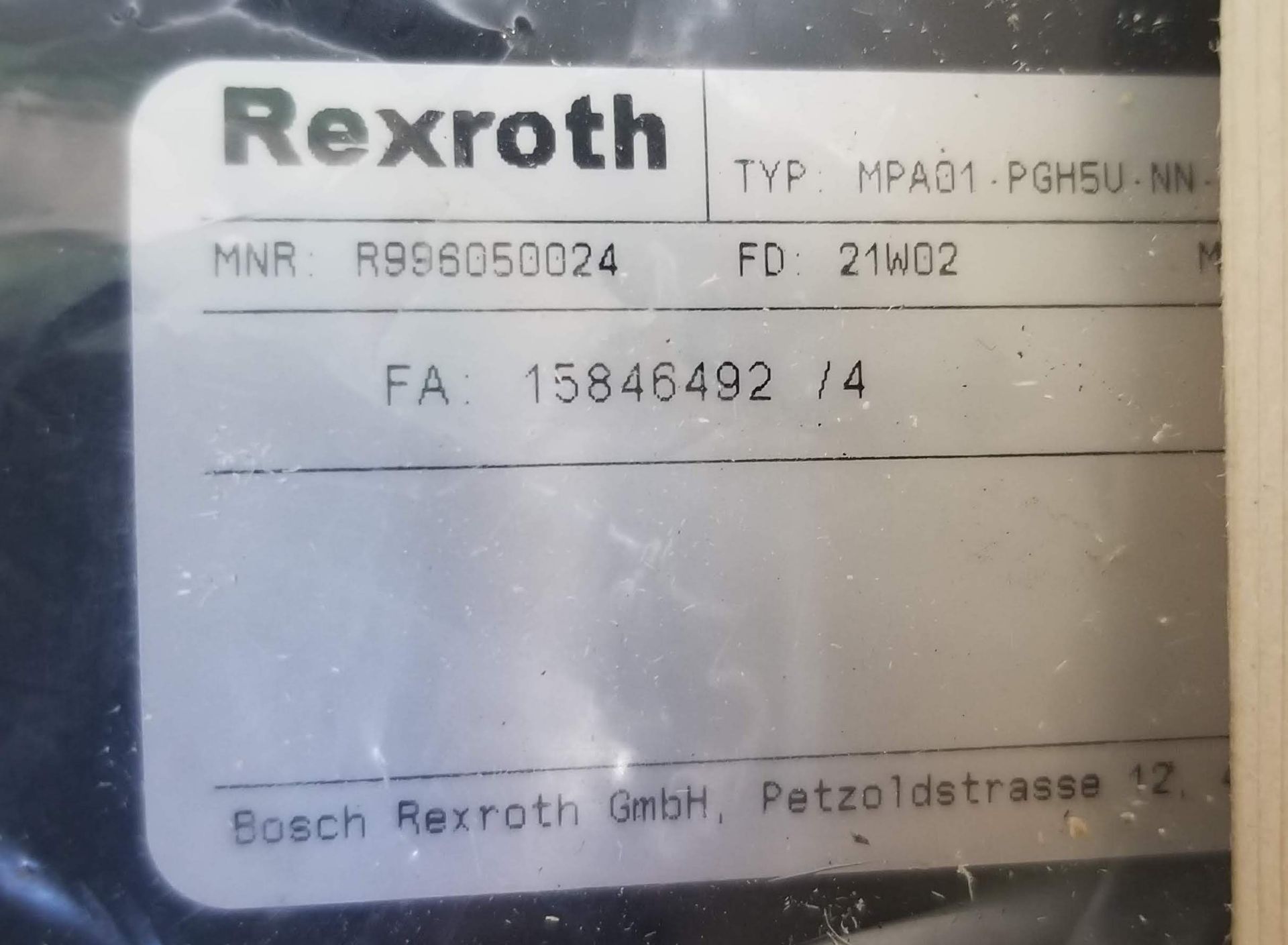 BOSCH REXROTH 100CC PUMP/ MSK133D MOTOR PACKAGE- CLOSED COUPLED - Image 3 of 5