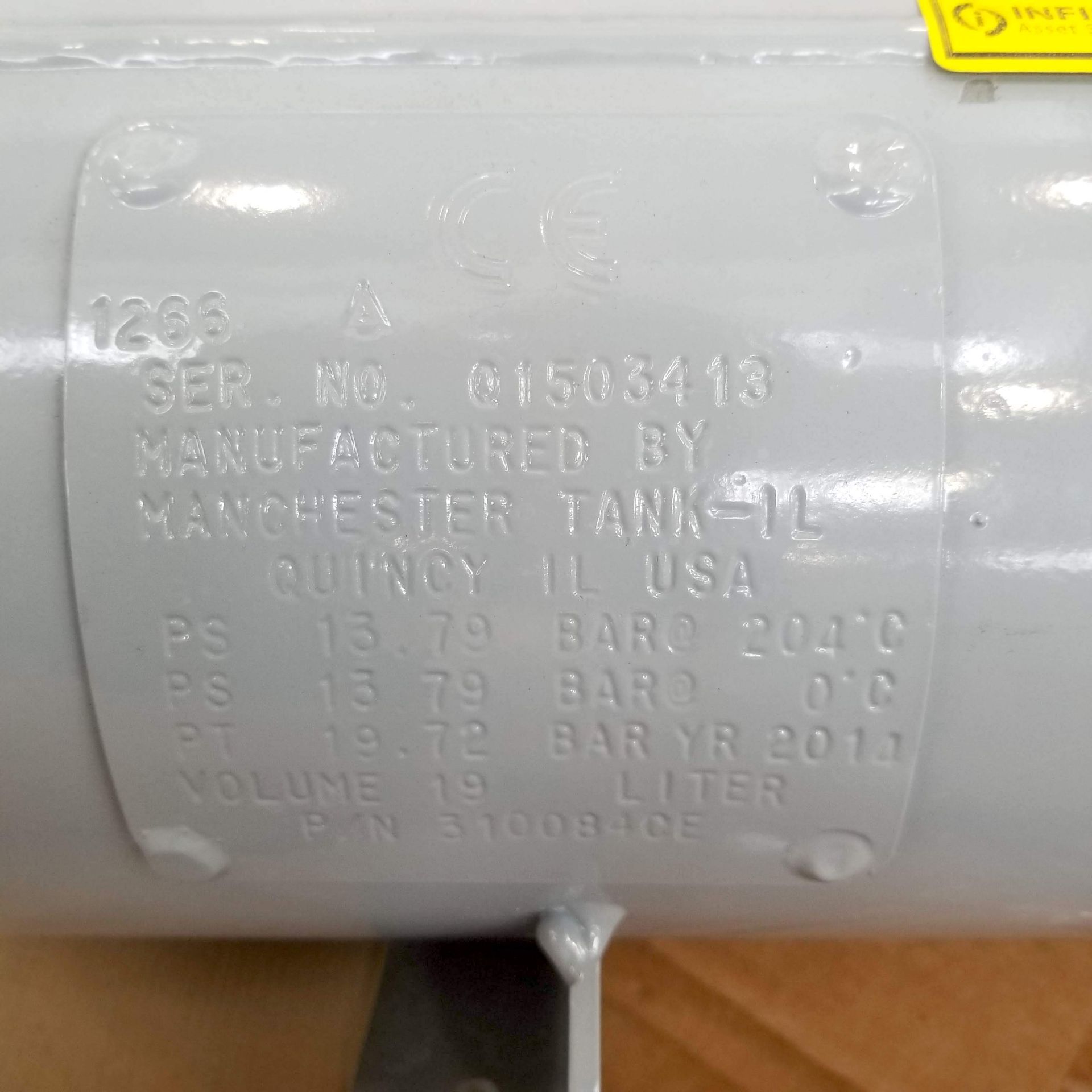 MANCHESTER TANK 20L HORIZONTAL AIR RECEIVER CRN & PED CERT - Image 3 of 4
