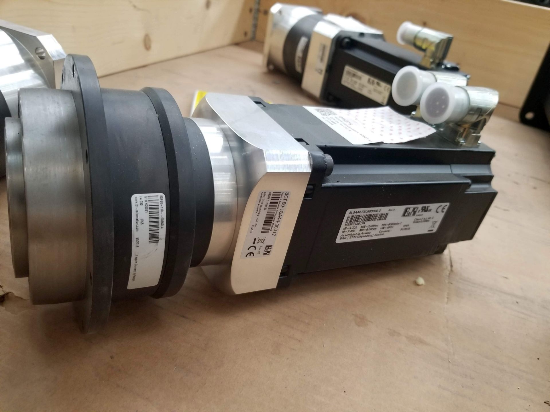 LOT - (6) B&R MOTOR & GEARBOX, SHUTTER N350. MOTOR & GEARBOX ROBOT. SERVOMOTOR AND GEARBOX. - Image 9 of 21