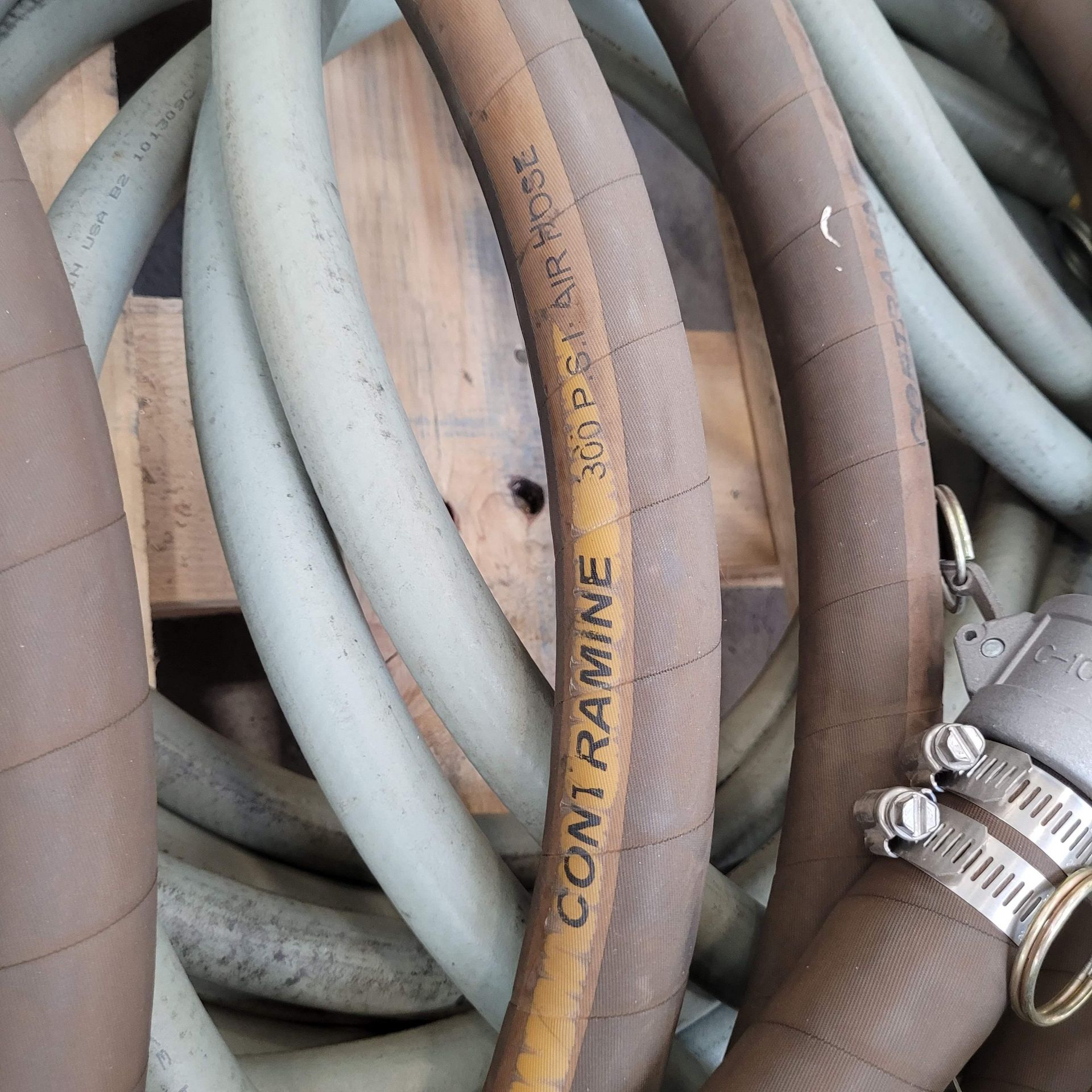 LOT - ASSORTED HOSE - Image 2 of 2