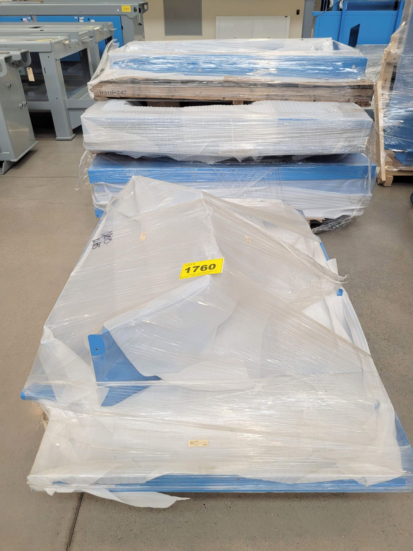 LOT - APPROX 15 PALLETS OF MACHINE BEAMS, GATES, EXTRUDER GUARDS, ROOF ASSMEBLYS, ENCLOSURES, - Image 9 of 10