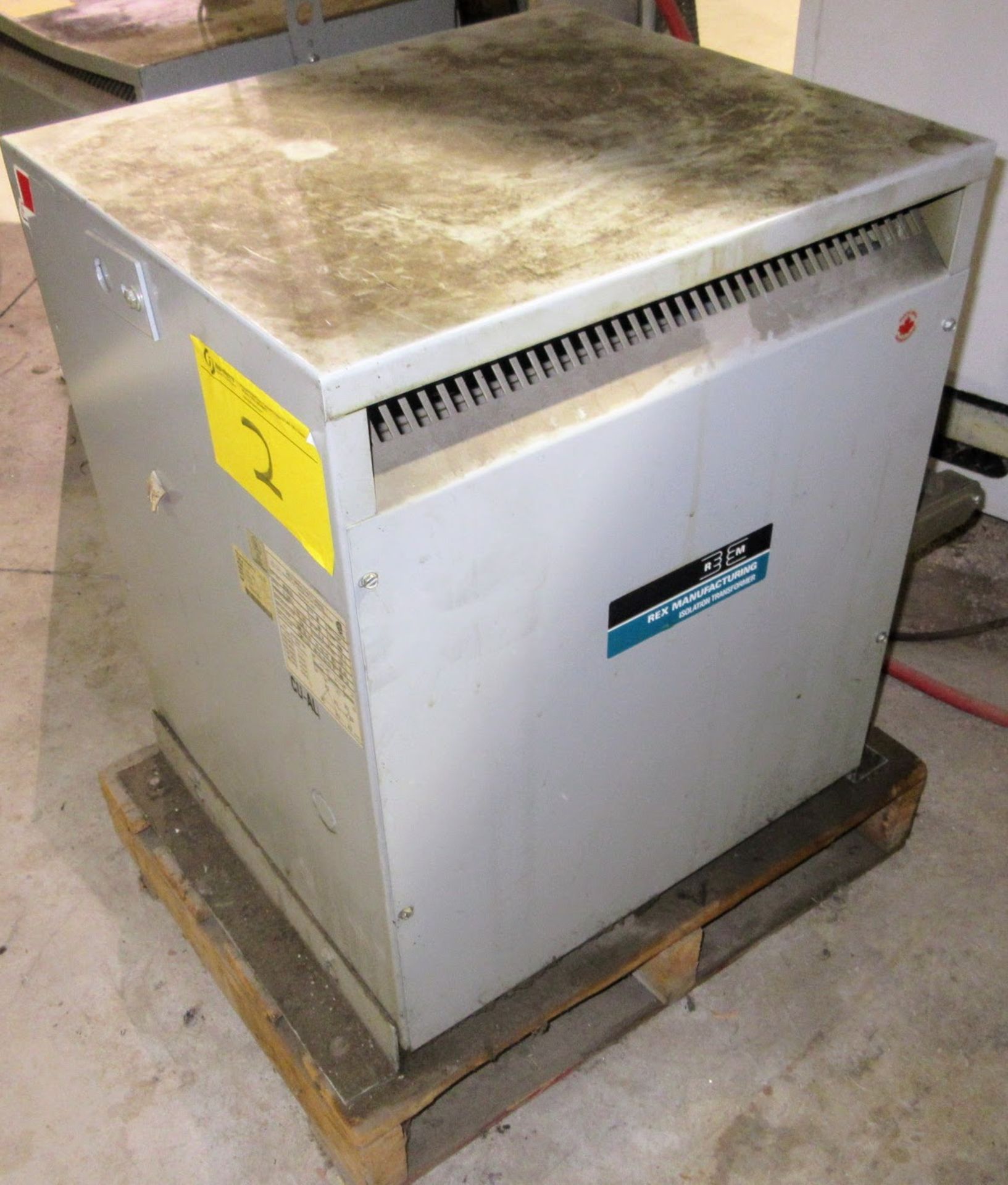 REX MANUFACTURING 30KVA TRANSFORMER, 600V TO 230Y/133