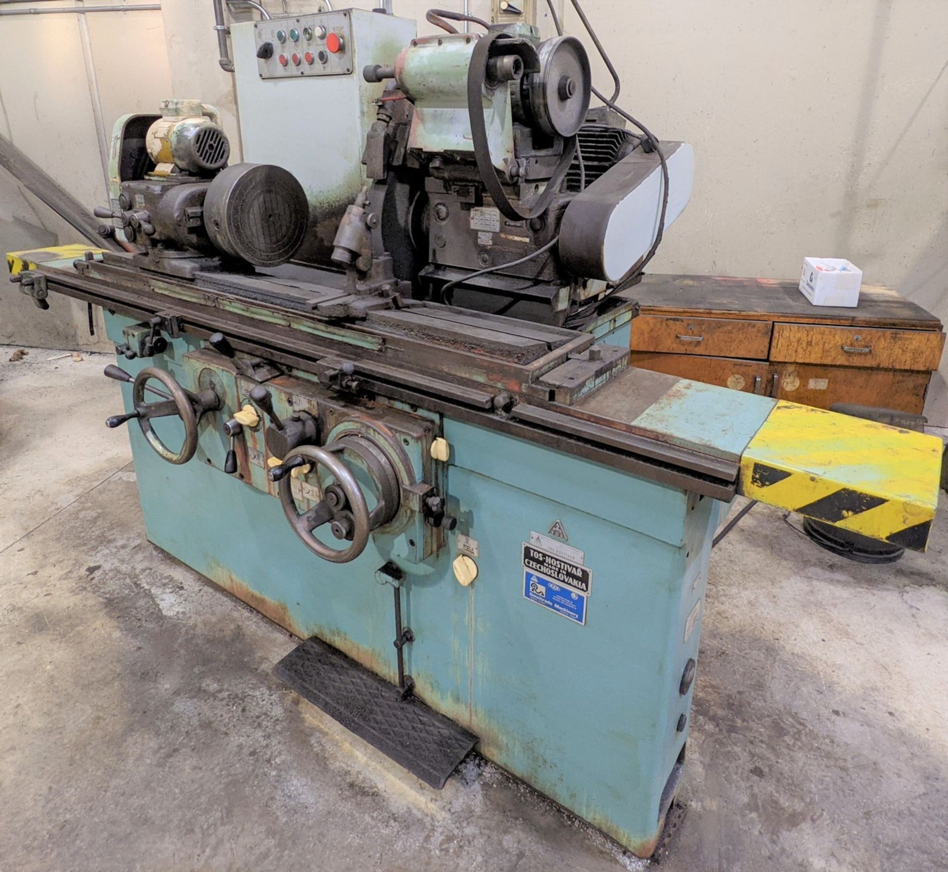 TOS 2UDP2750 CYLINDRICAL GRINDER, 10” MAGNETIC CHUCK, 15” WHEEL, 12” SWING, 54” BED, SPEEDS TO 1,950