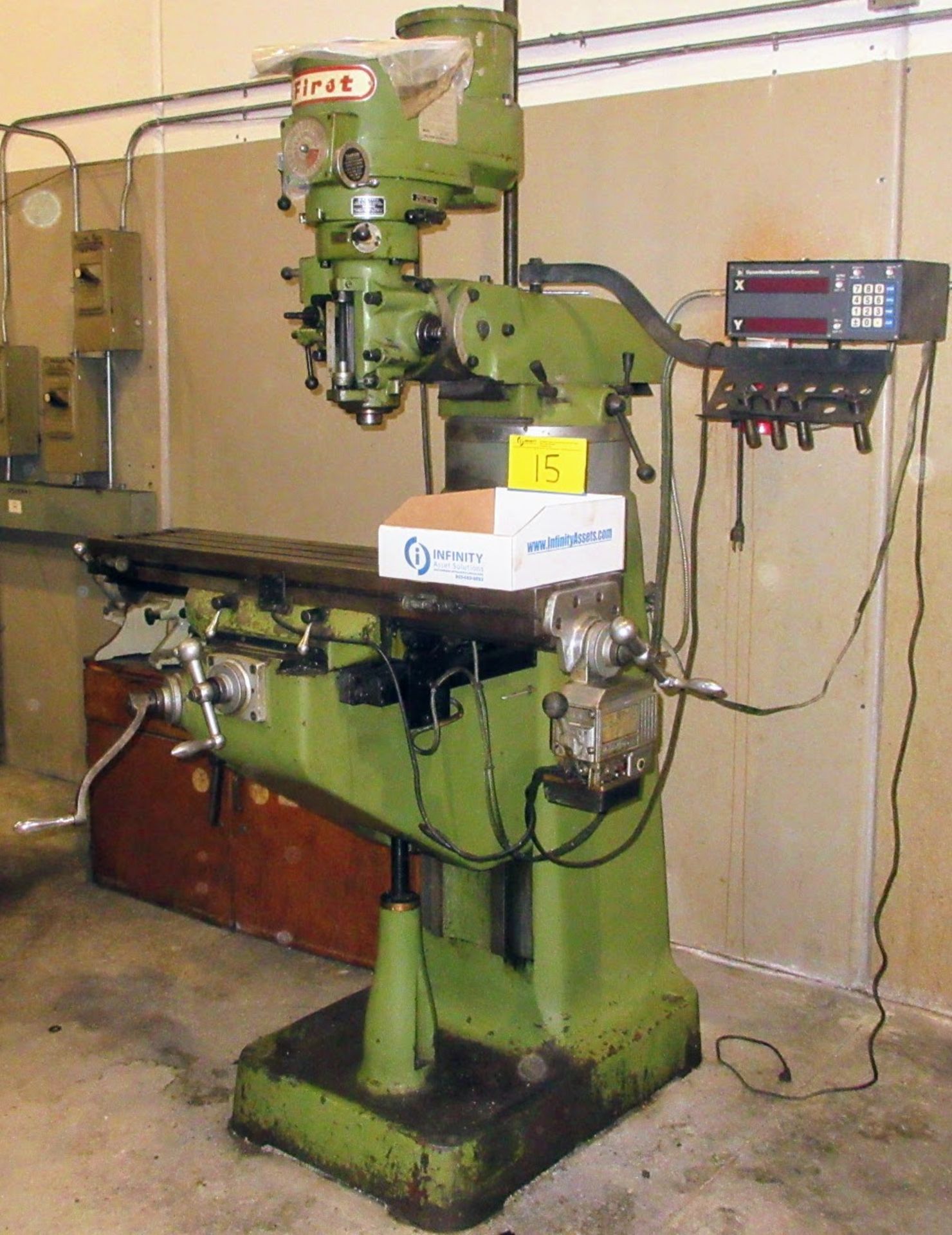 FIRST LC-1-1/2VS VERTICAL MILLING MACHINE, DYNAMIC RESEARCH CORP. 2-AXIS DRO, SPEEDS TO 4,500 RPM, - Image 4 of 12