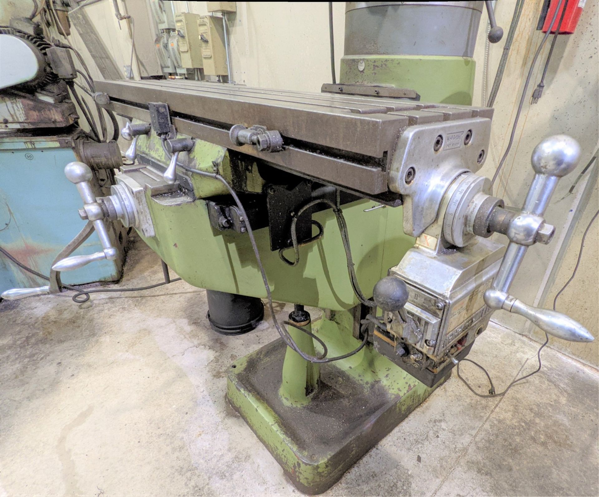 FIRST LC-1-1/2VS VERTICAL MILLING MACHINE, DYNAMIC RESEARCH CORP. 2-AXIS DRO, SPEEDS TO 4,500 RPM, - Image 5 of 12