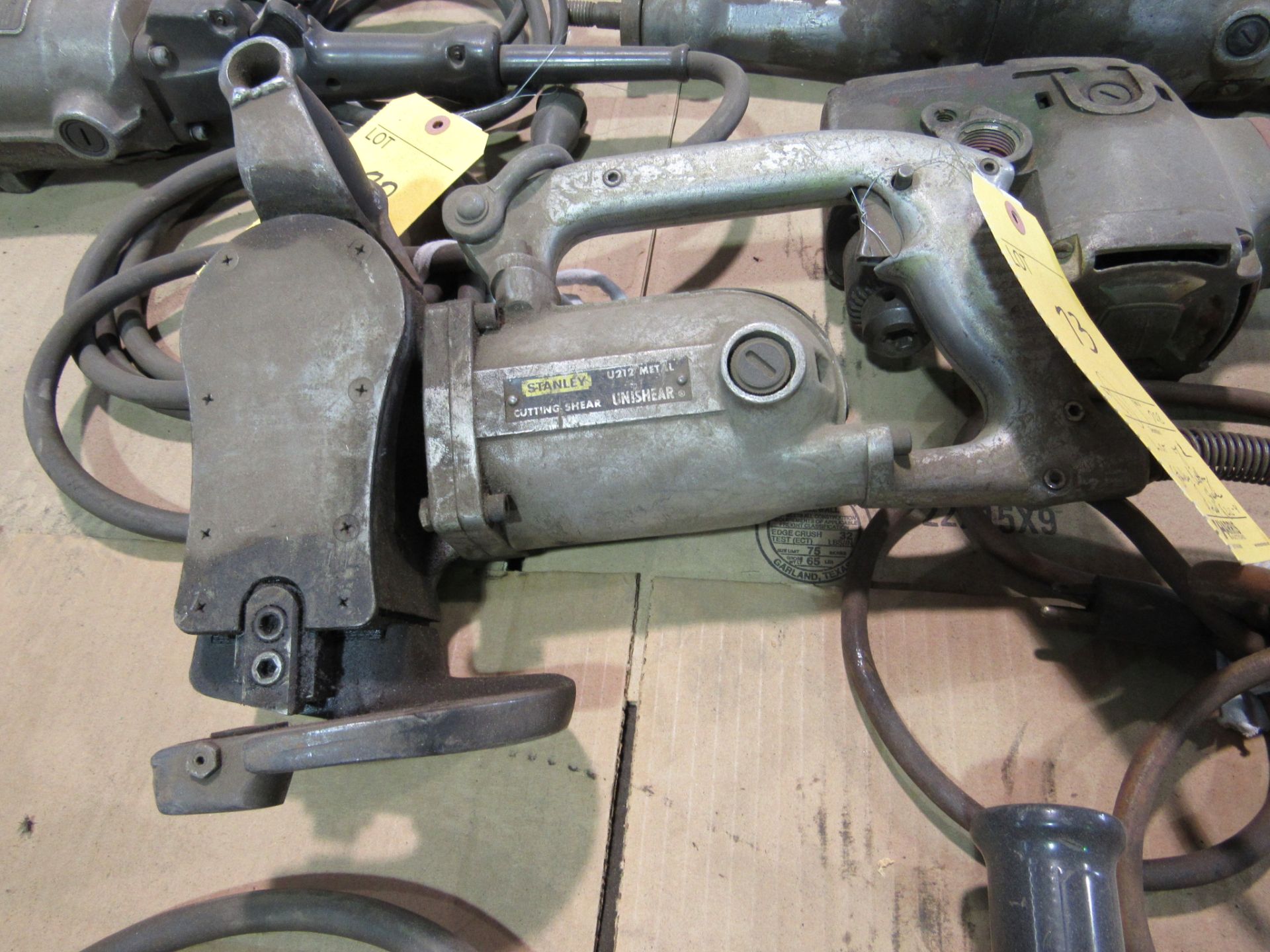 Stanley Cutting Shears Model V212-01