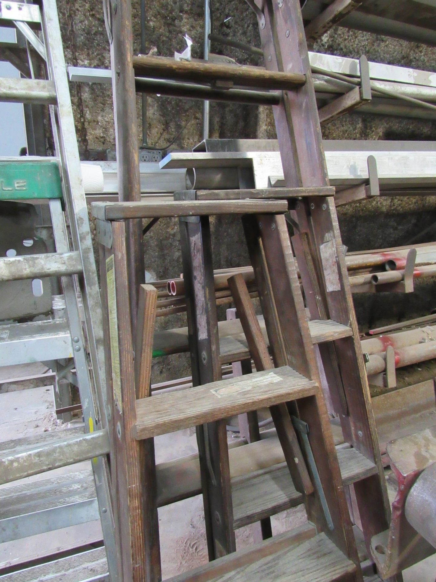 Lot of Step Ladders - Image 4 of 5