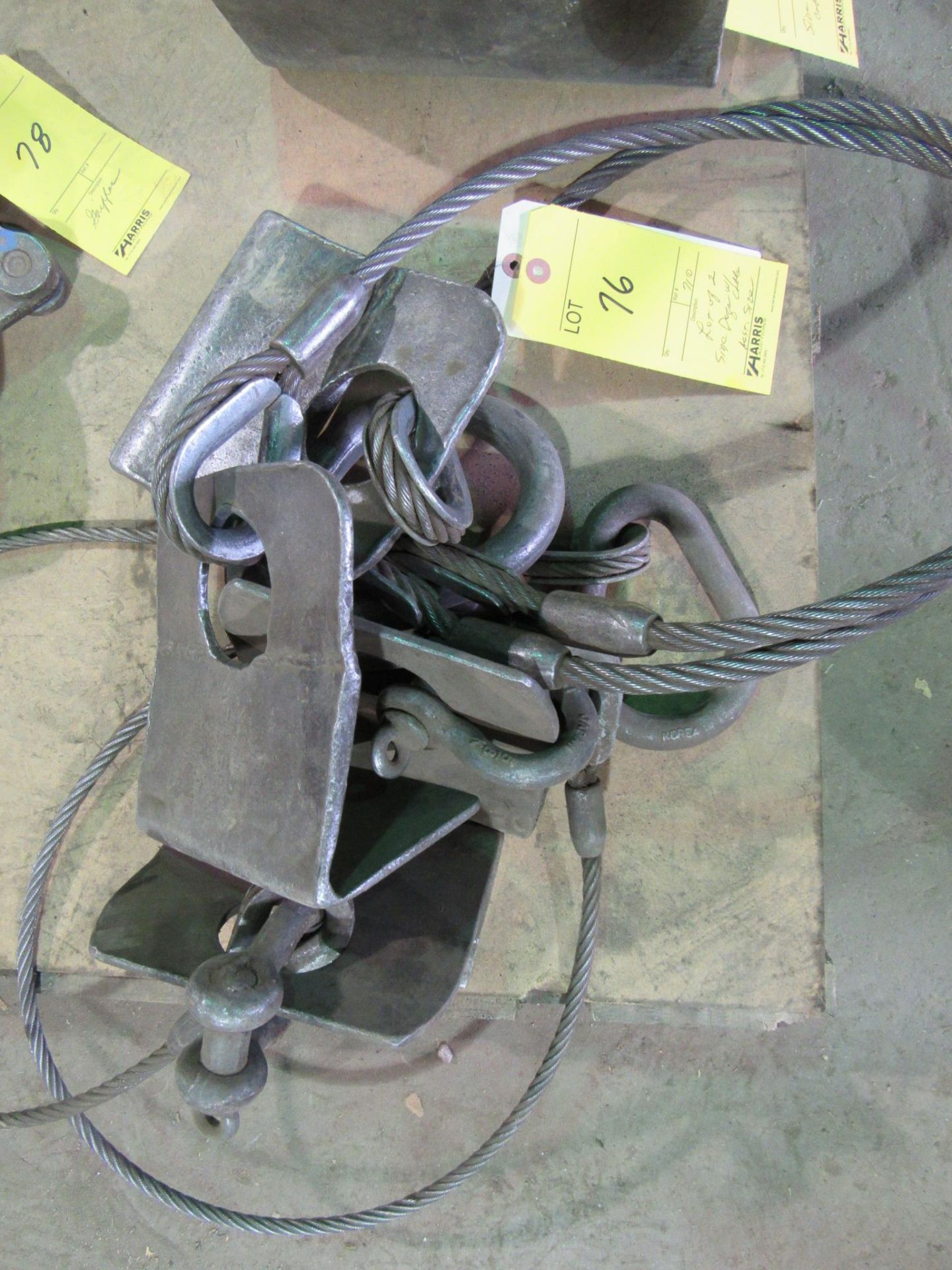 Lot: Side Dog with cable - 2 sizes