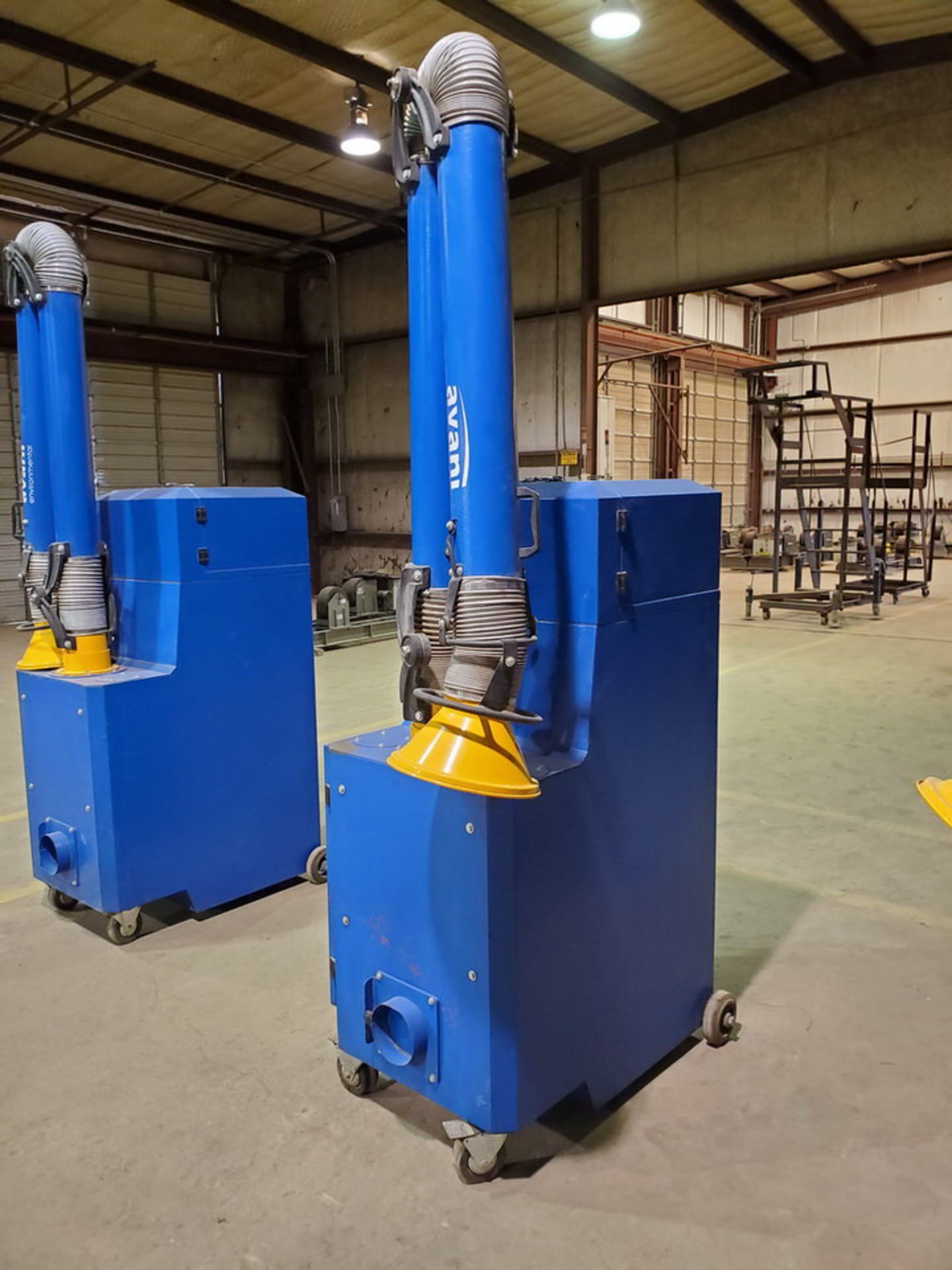 2017 Avanti SPC-2000 Portable Dust Collector 1-1/2HP, 120V, 60HZ, 1PH, 14A, 3450RPM - Image 3 of 7