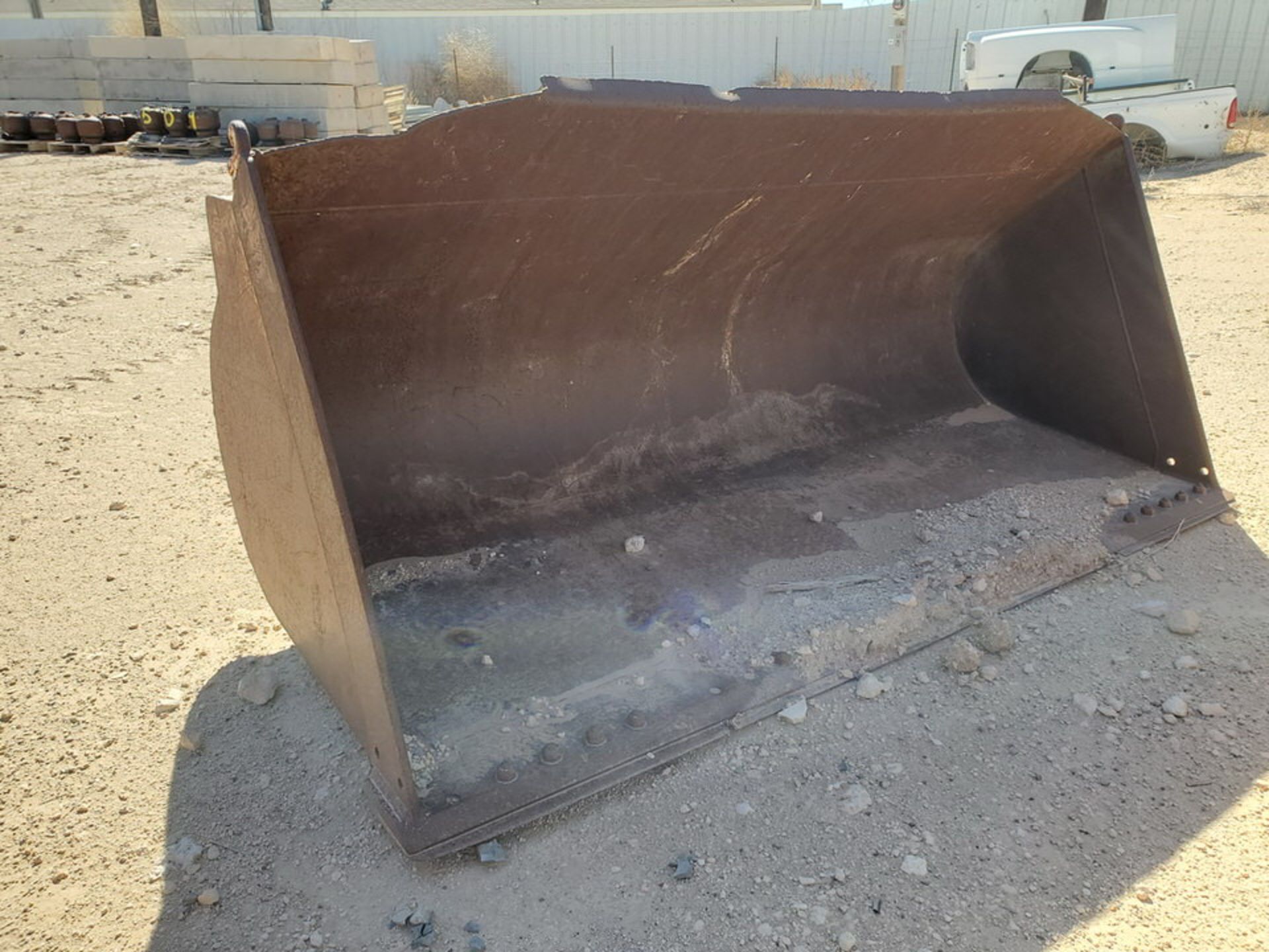 Loader Bucket 8'4" x 4' - Image 3 of 6