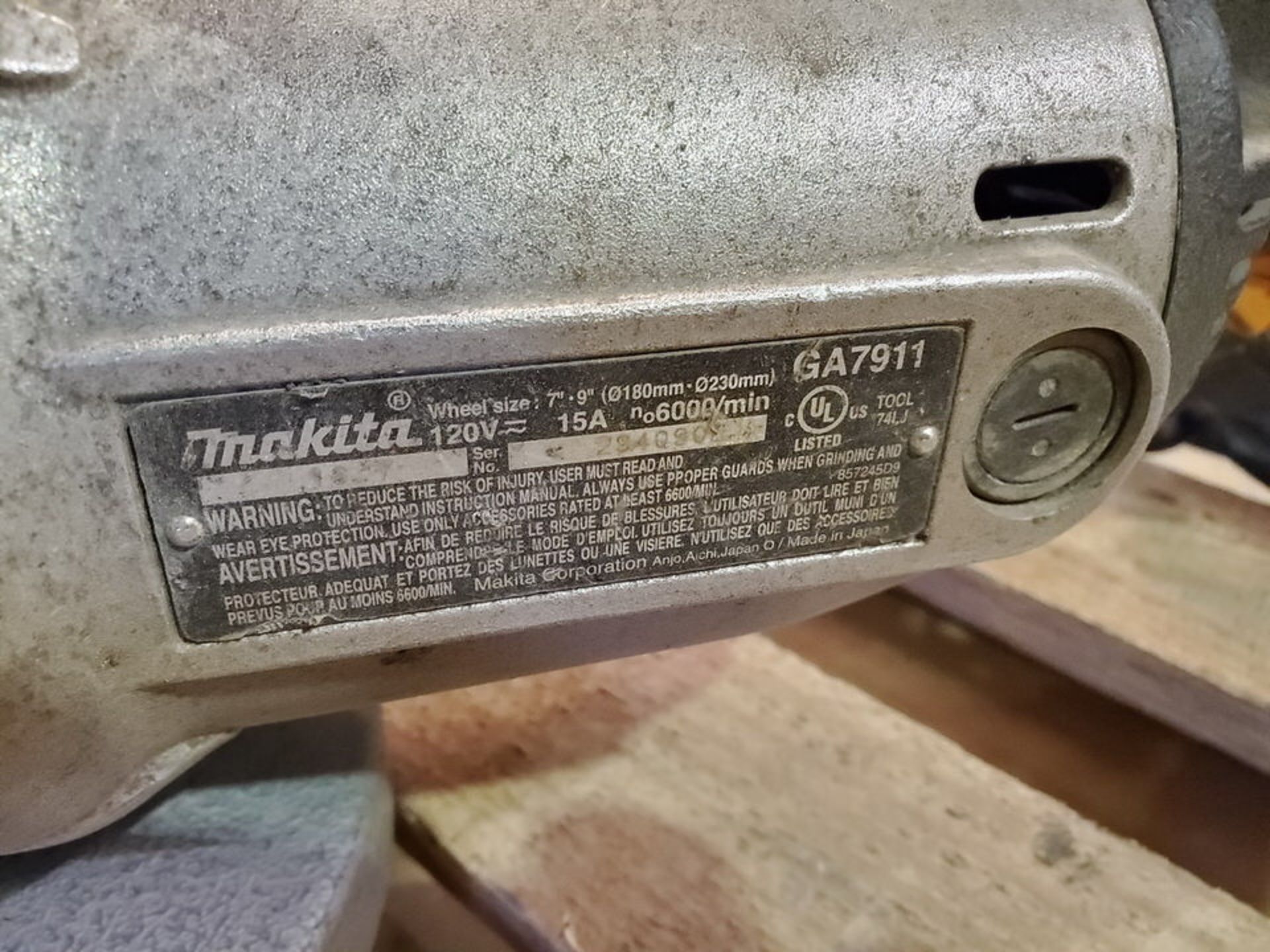 Makita (3) 7"-9" Angle Grinders 120V, 15A - Image 5 of 5