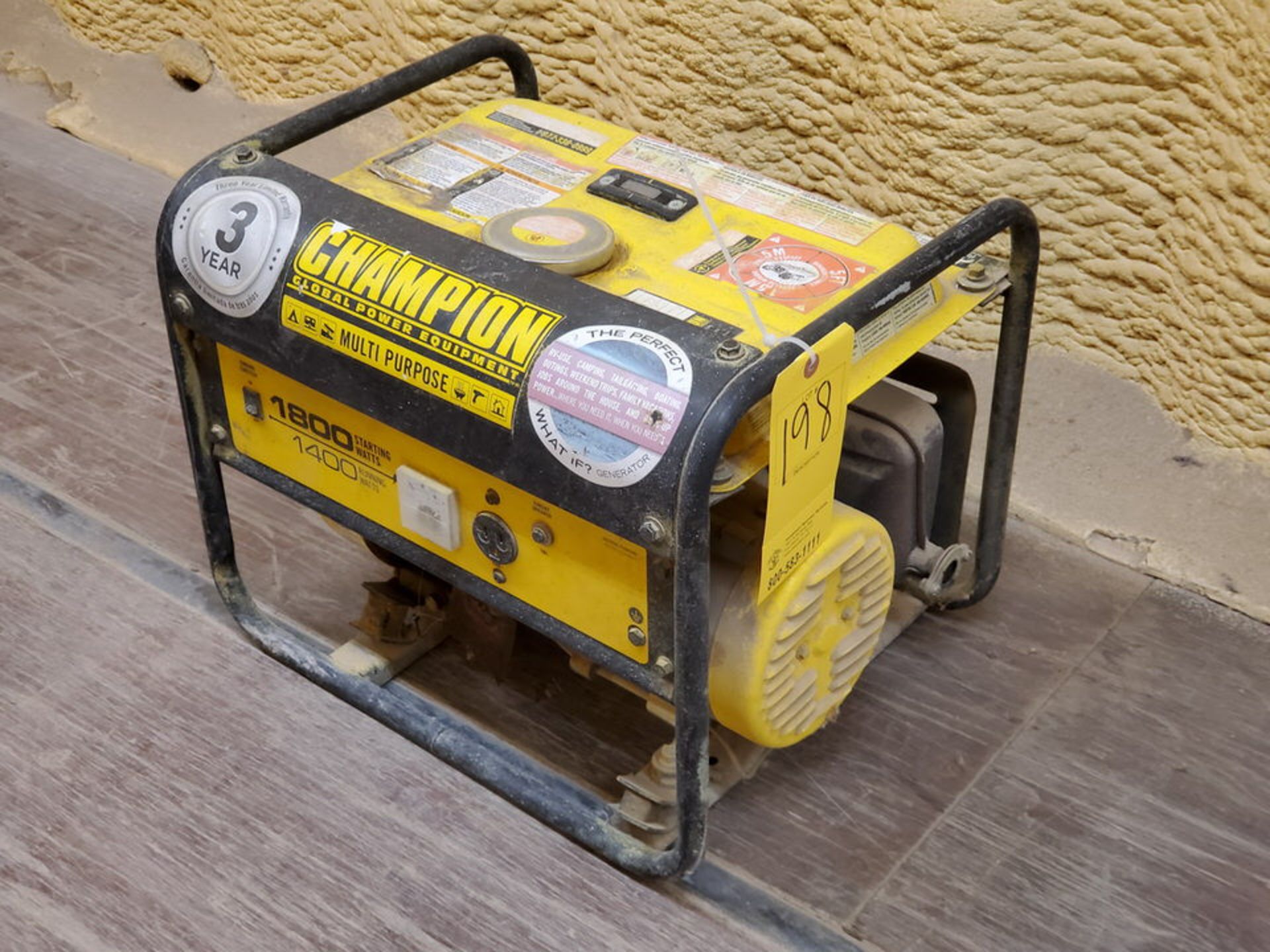 Champion 42432 Portable Generator 1400W, W/ 80cc Engine, 1PH, 60HZ, 120V, 11.7A