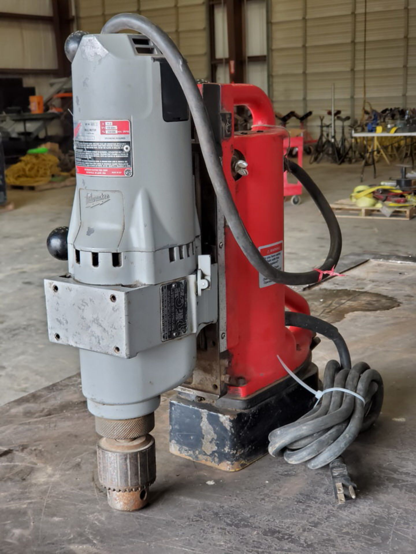 Milwaukee Mag Drill 120V, 12.5A, 60HZ, 250/500RPM - Image 3 of 5