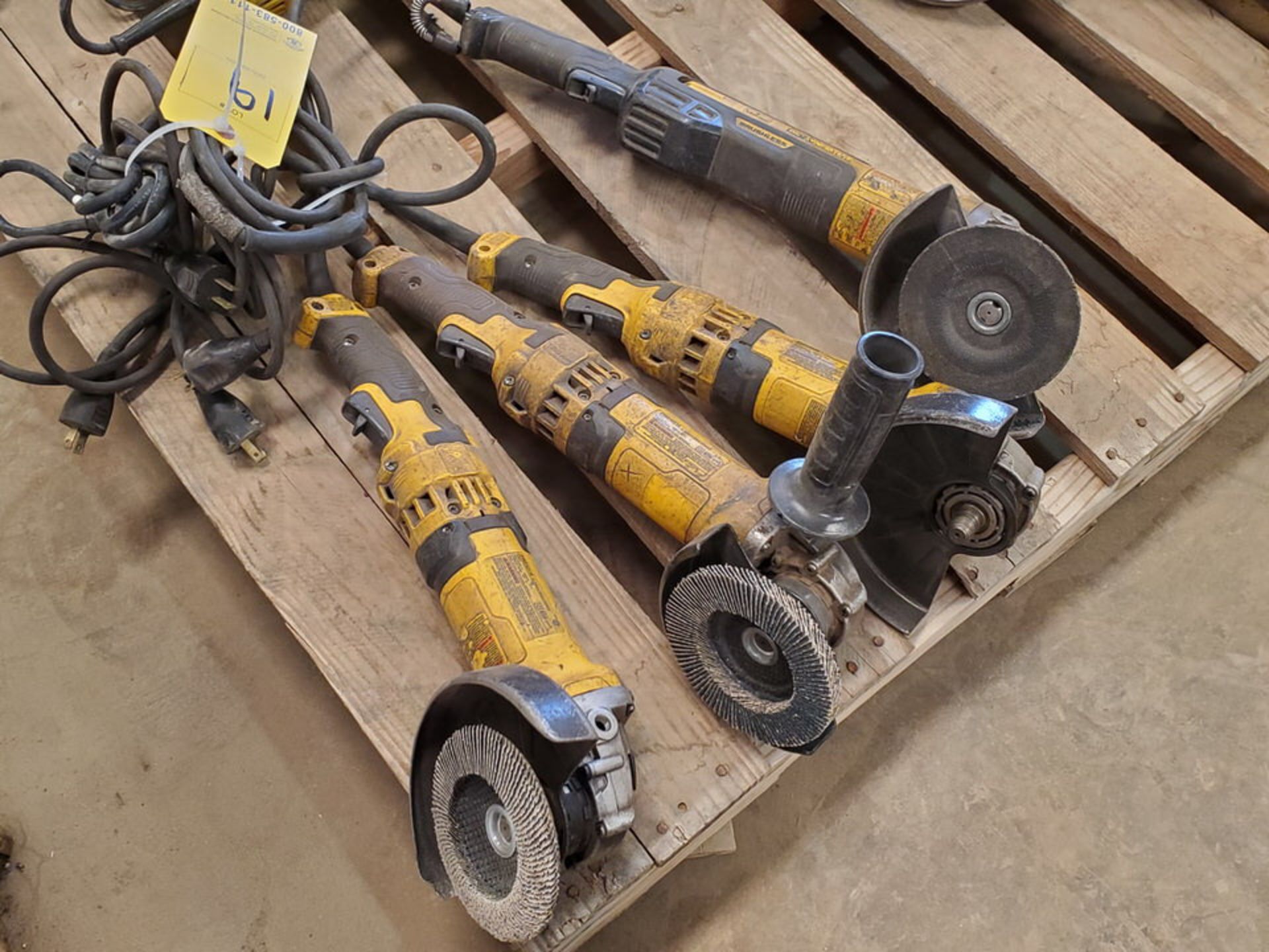 Dewalt (4) 6" Angle Grinders 120V, 12A - Image 3 of 5