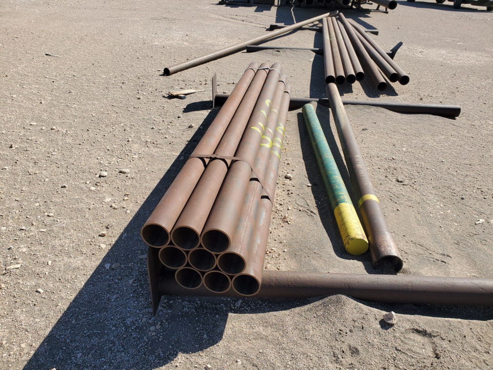 (19) Pipe Size Range: 4" - 4-1/2"; 7' - 26'L - Image 4 of 13