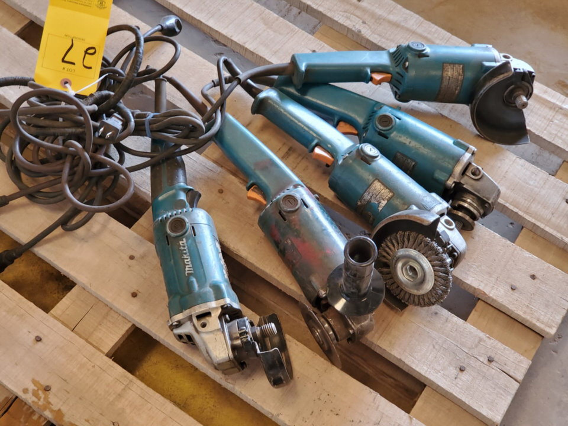 Makita (5) 5" Angle Grinders 120V, 10A - Image 4 of 4