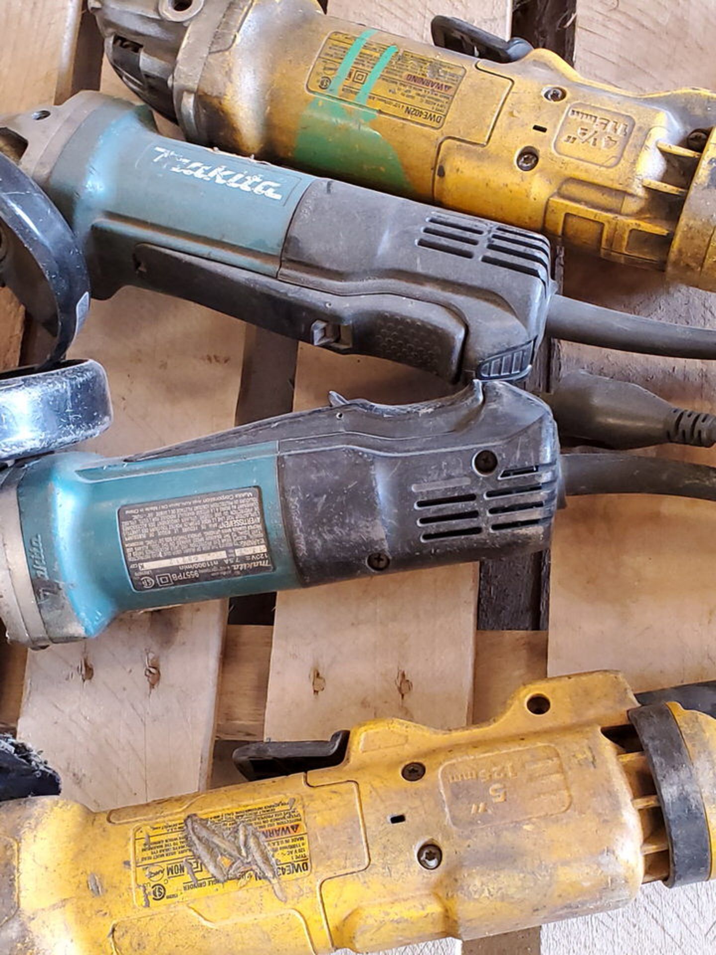 Dewalt & Makita Angle Grinders (2) 4-1/2" & (2) 5"; 120V, 12A - Image 4 of 4