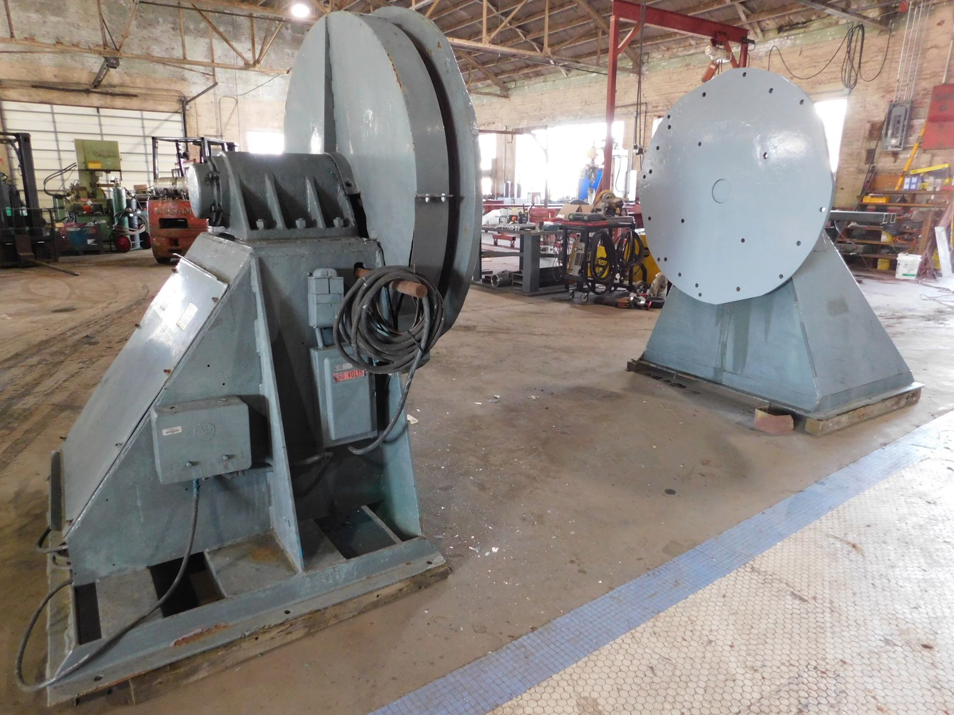 WORTHINGTON WELDING POSITIONERS, 16,000 LB CAP (LOCATION: 110 S Witte Poteau, OK 74953)