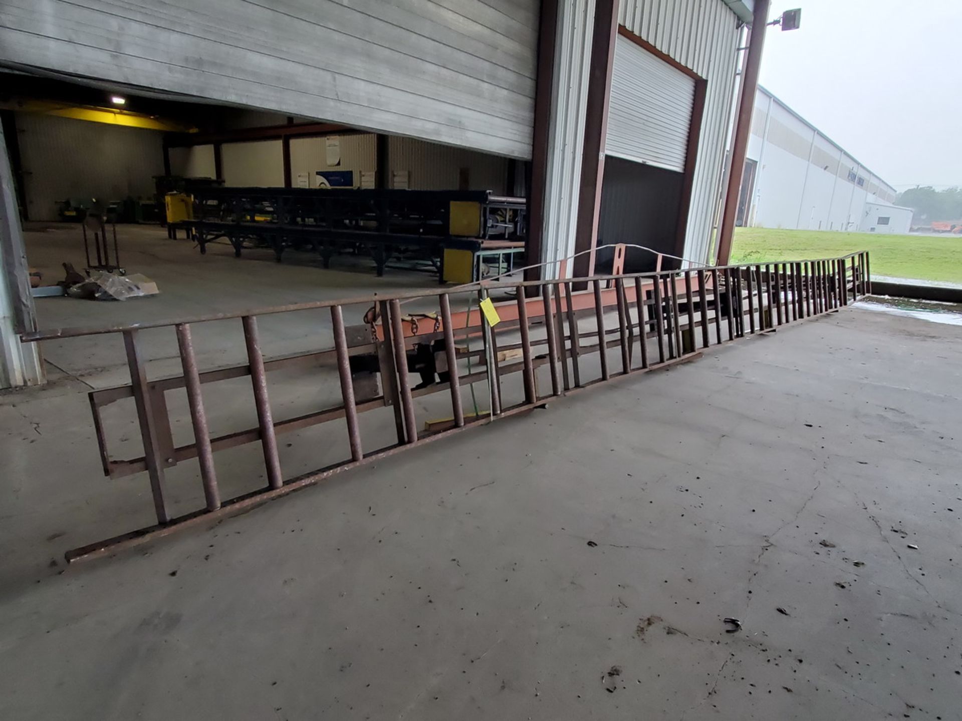Roller Conveyor 40' x 30-1/2" x 41"H (30" Feed Roll) (Location: 1804 Jack McKay Blvd, Ennis TX