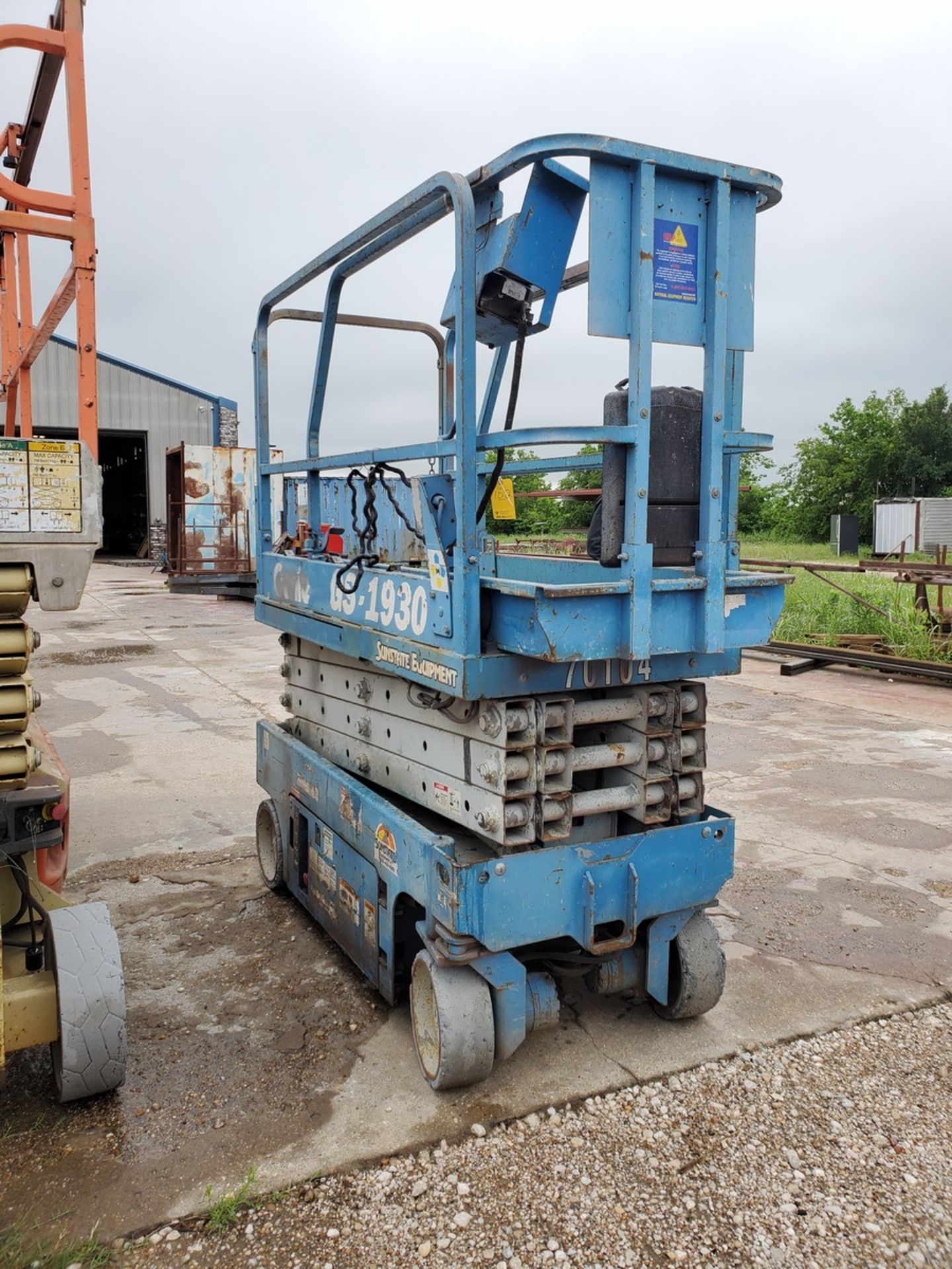 Genie GS-1930 Scissor Lift 500lbs Max Platform Cap., 501hrs (Loc: 1313 S Interstate 35 East - Image 6 of 10