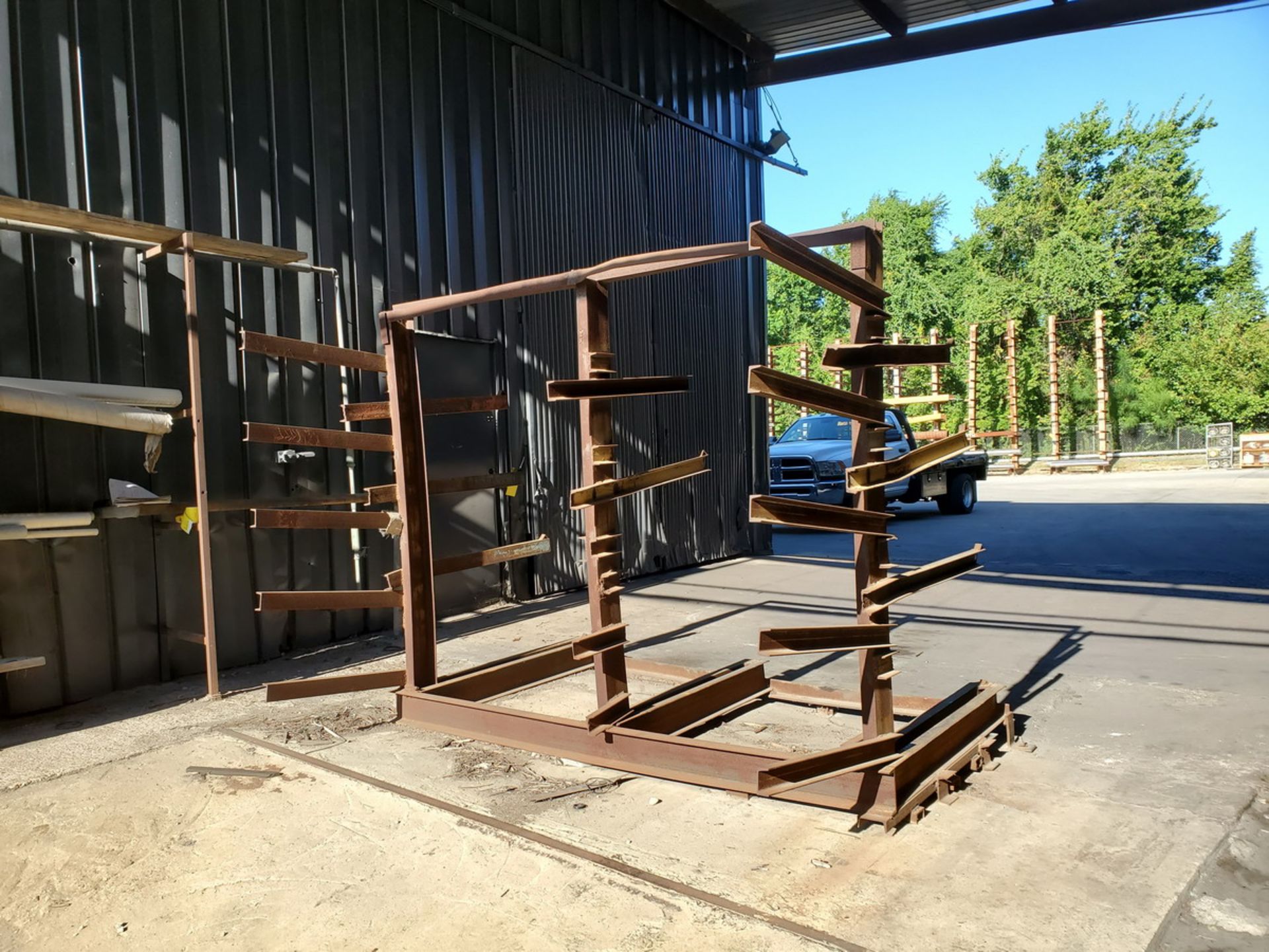 Double-Sided Pipe Rack 97" x 58" x 80"H, Overall Length: 90", 28-1/2" Deep - Image 2 of 3