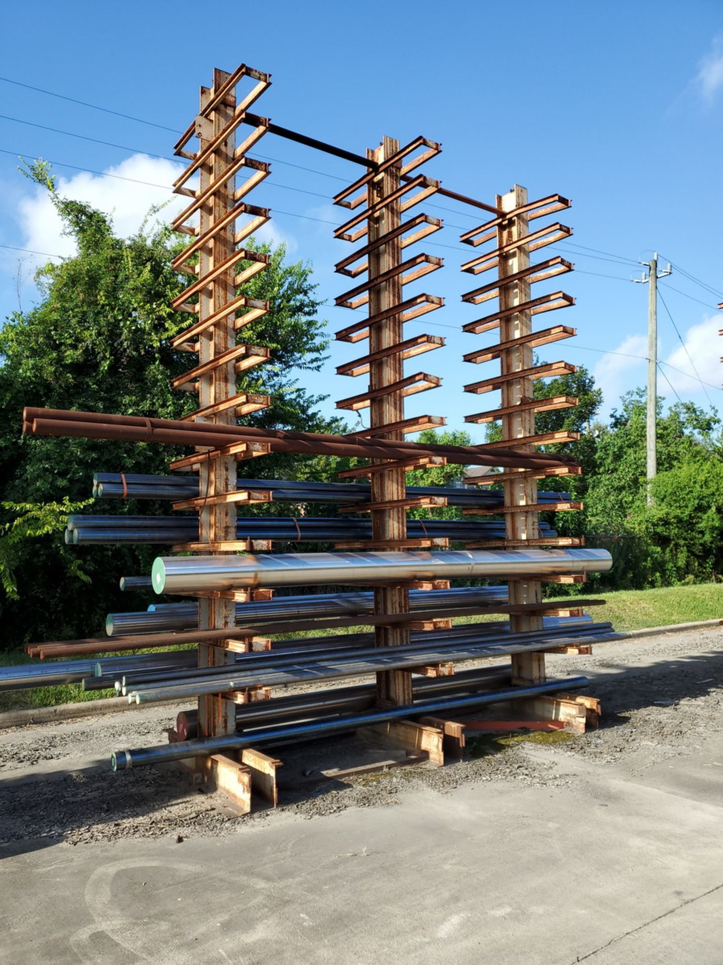 Double-Sided 3-Post Cantilever Rack 168" x 64" x 20'H Approx. 2' Deep (Raw Matl. Excluded) - Image 3 of 3