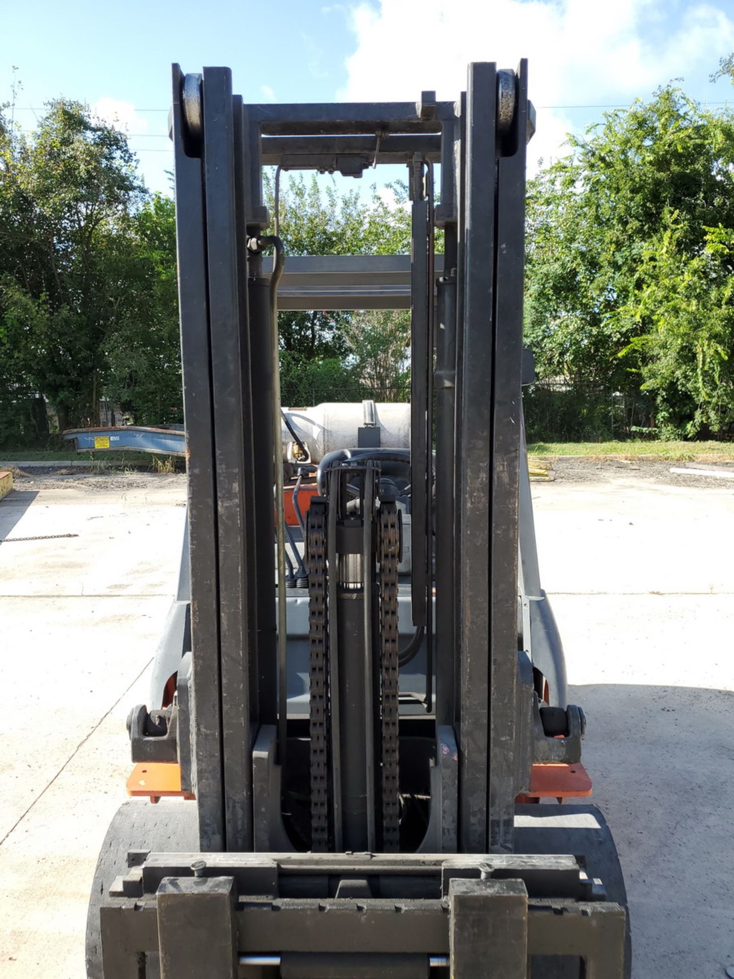 Toyota Forklift W/ Side Shift, 2-Stage Mast, 9, 150 Cap., 132" Max Lift Ht.; 60" Forks; 5, 760hrs - Image 5 of 9