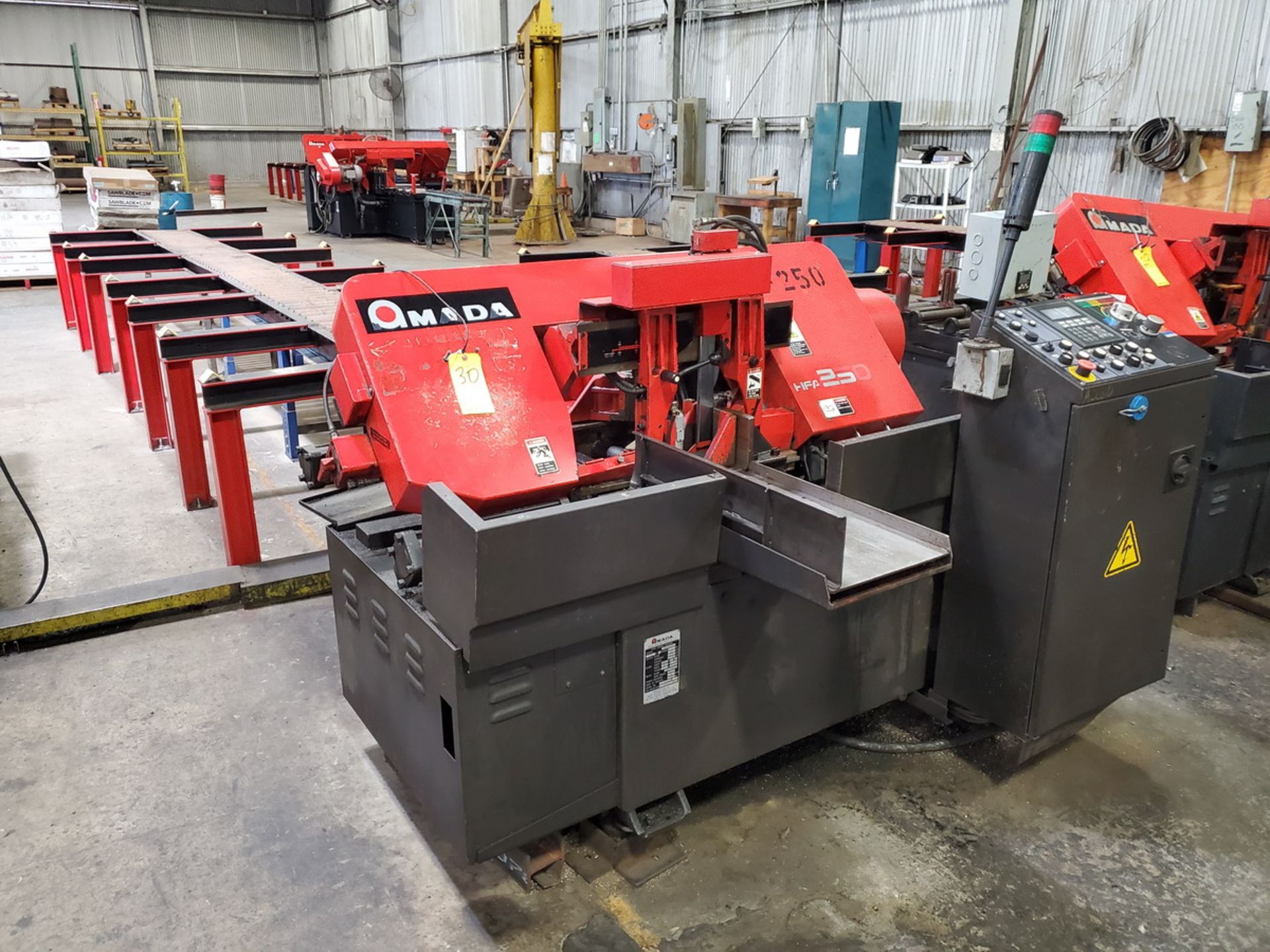 2011 Amada HFA 250W Horizontal Band Saw 230V, 3PH, 60HZ; Blade Length: 15'; Table Conveyor: 20' x - Image 3 of 14