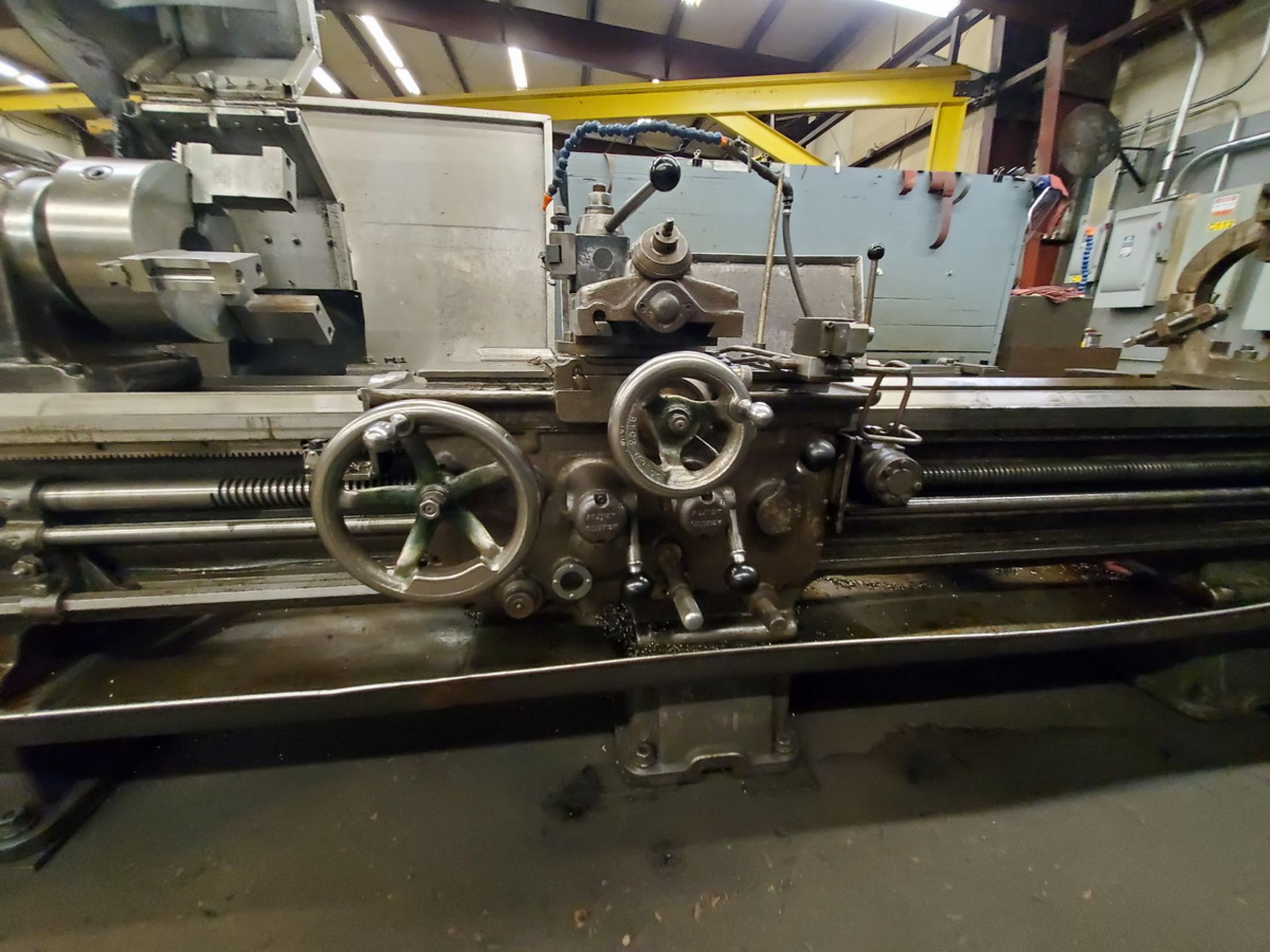 Axelson 20 18" Manual Lathe (Opening bid Includes Rigging Fee) - Image 5 of 13