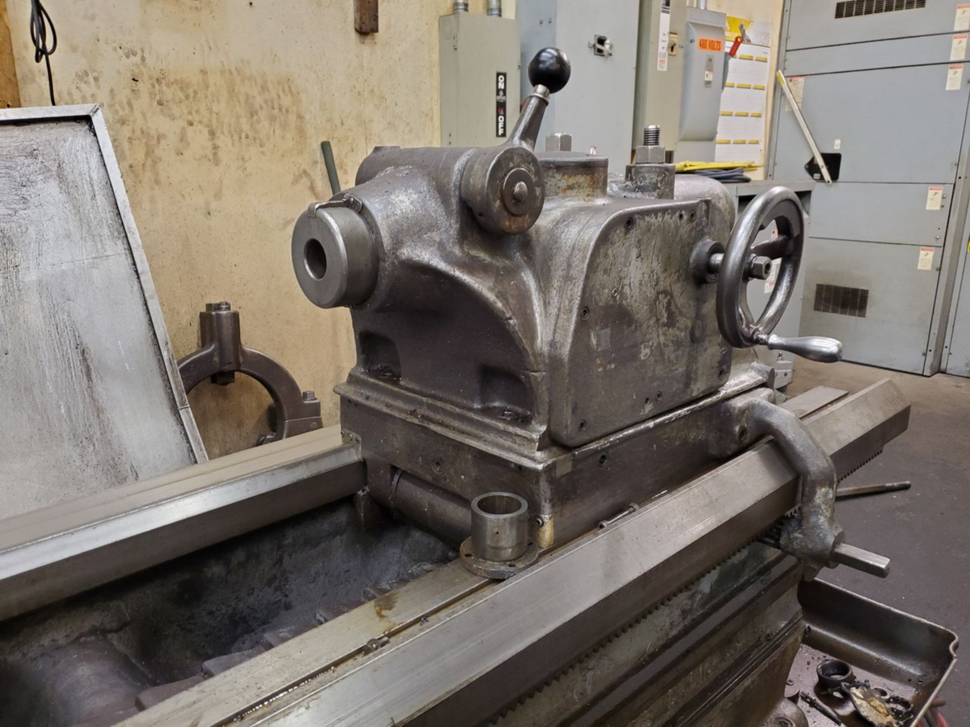 Axelson 25 25" Engine Lathe (Opening bid Includes Rigging Fee) - Image 7 of 11