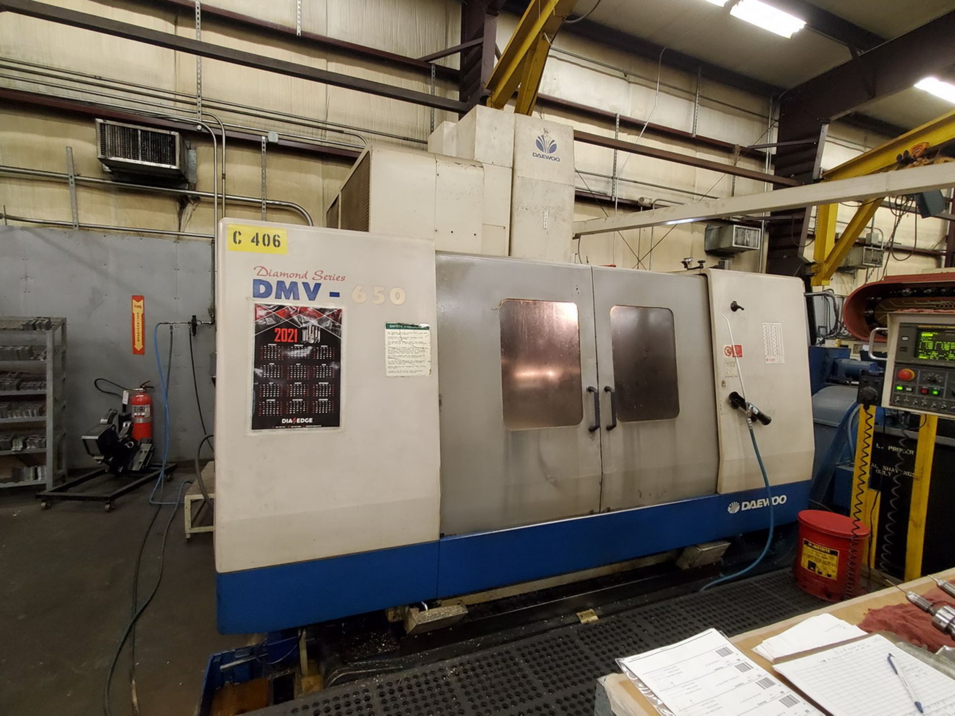 Daewoo DMV650 NC Mill 220V, 60HZ, 3PH, 150A; W/ 12" 4-Jaw Chuckl; W/ Oil Cooling Inverter; W/ - Image 3 of 16