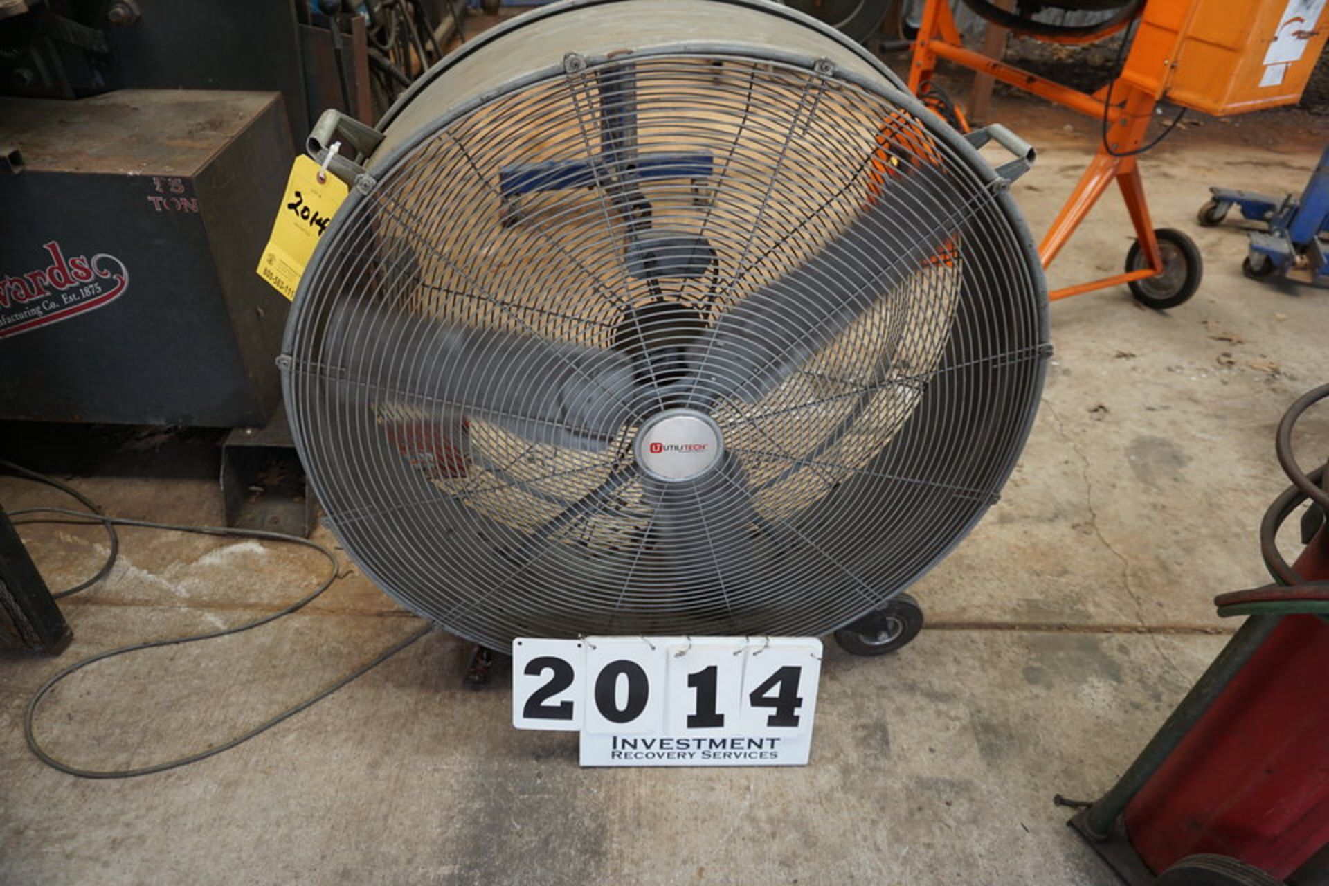 Portable 36" Shop Fan (LOCATION: 436 PARK CENTERS BLVD, SAGINAW TX 76179)