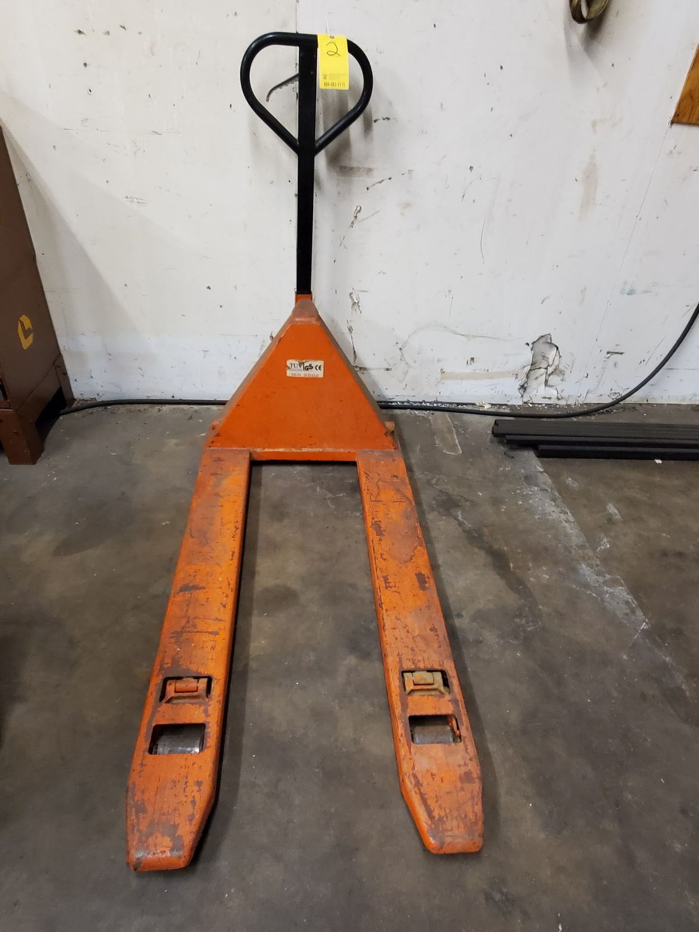 CE Pallet Jack 2500lbs Cap., 48" Forks