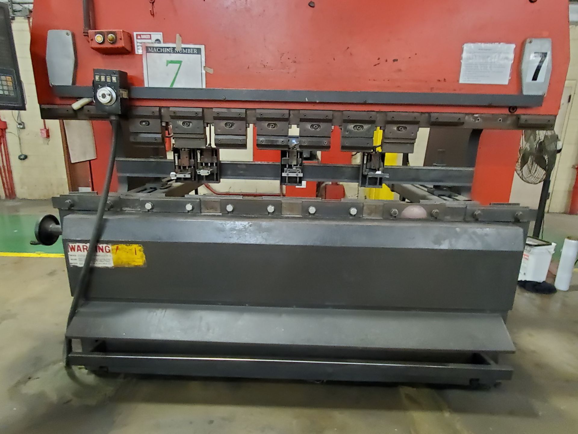 Amada RG-80 80 Ton Press Brake Table L: 94.6"; Throat Depth: 15.76", 98.7 Blade L; W/ NC9-EX - Image 6 of 15