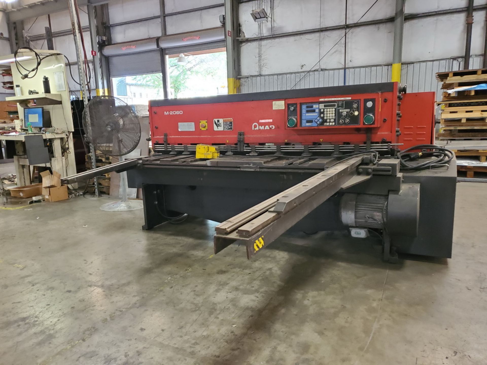 2000 Amada M-2060 Shear 1/4" Cap., 79" Knife Cap., 31.1/15.8A, 3PH, 60HZ, 78.74" L Cap.; W/ Foot