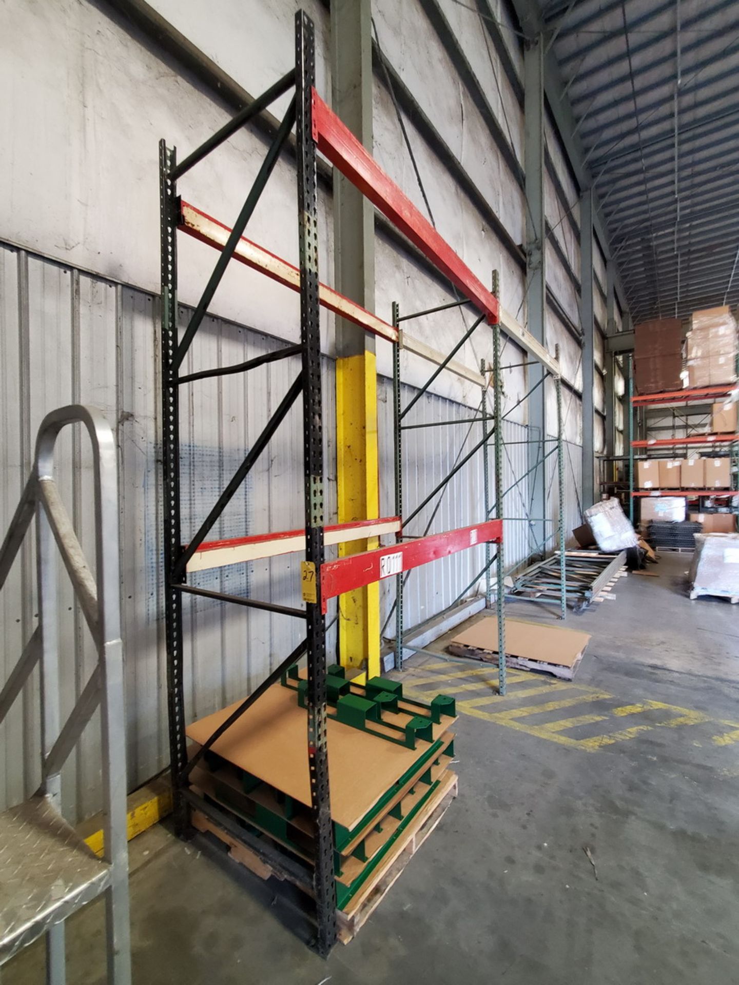 Pallet Racking (13) 12' Uprights, (52) 8' Crossbeams, (4) 12'6" Crossbeams - Image 2 of 14