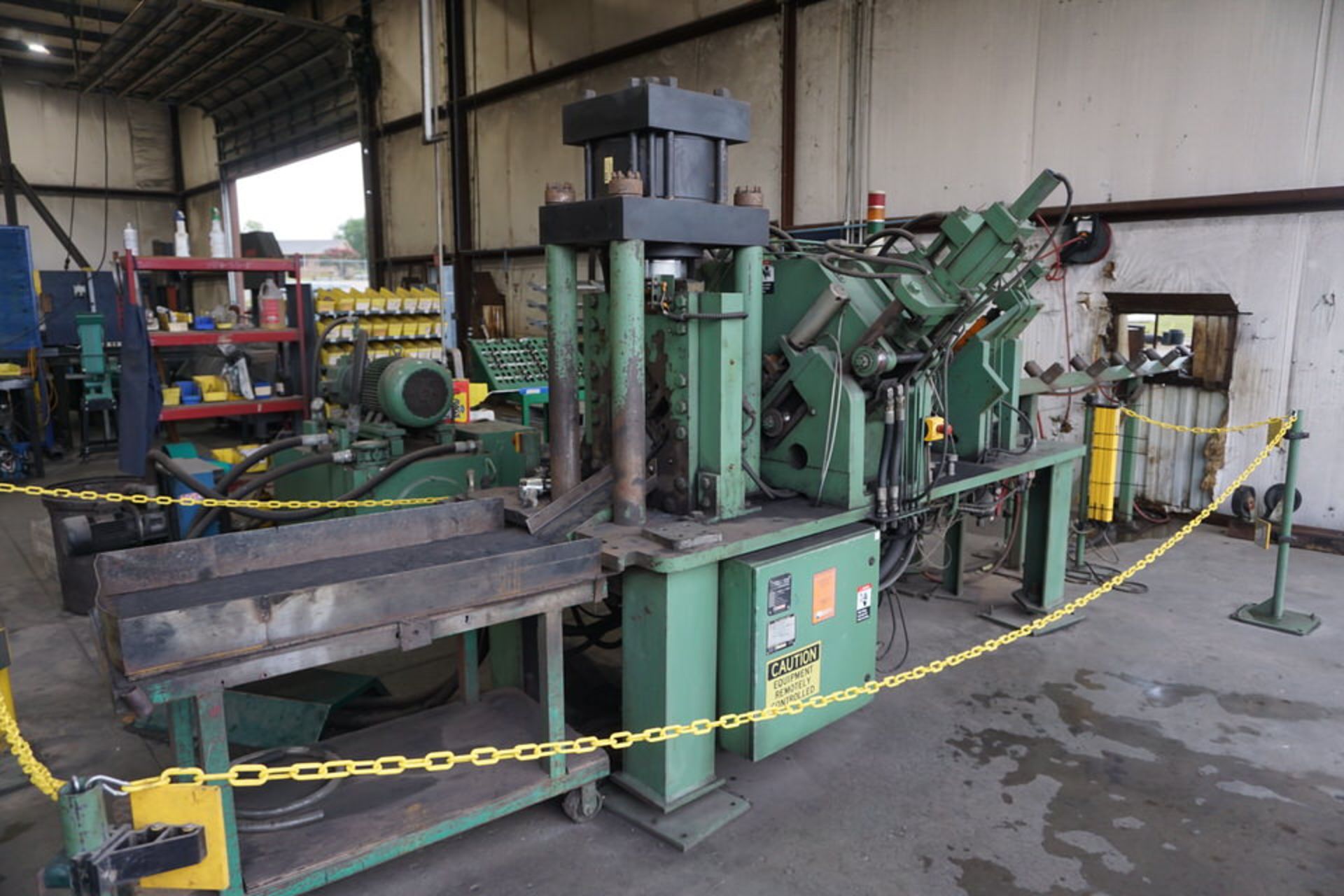 Peddinghaus Anglemaster 643 Angle Line, 6" x 6" x 5/8", 75 Tons Punch Cap, Shear Tonnage: 230 Tons - Image 32 of 33