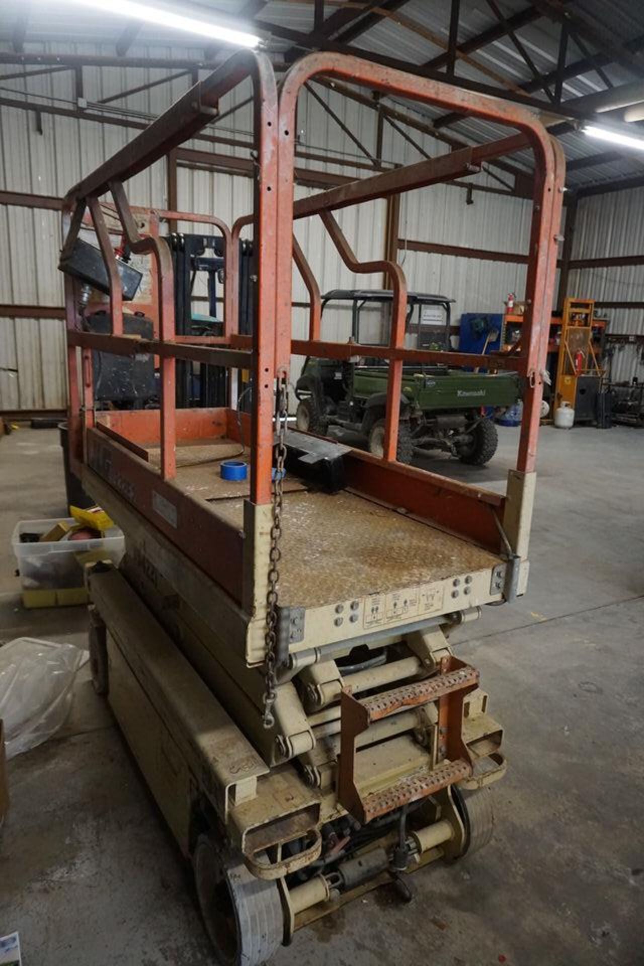 JLG 1932E2 Scissor Lift, Working Ht: 19', Basket Cap: 500 lbs - Image 2 of 4